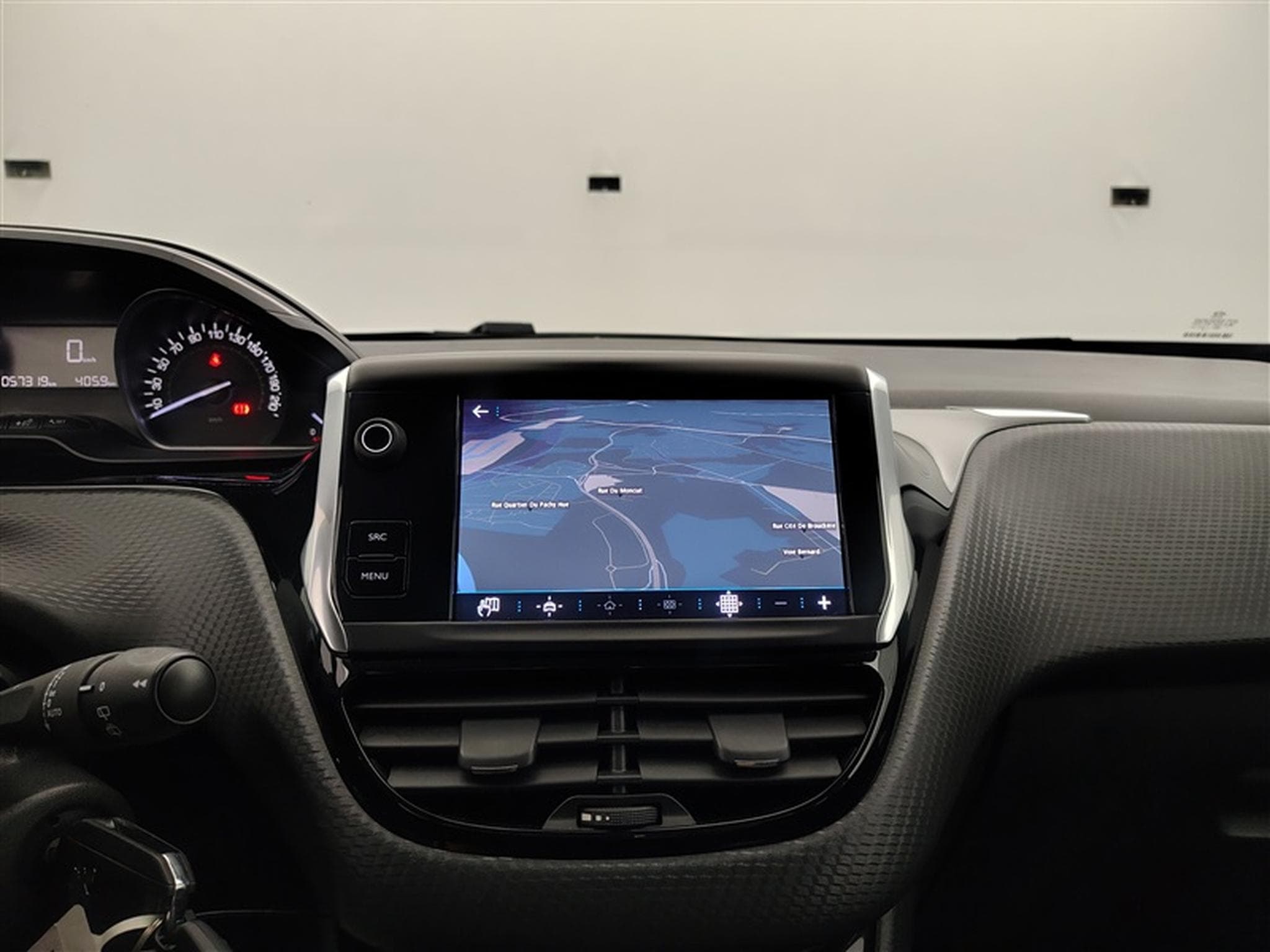 Peugeot 2008 1.2i PureTech Signature S&S (EU6.2) (2019) - Photo 11