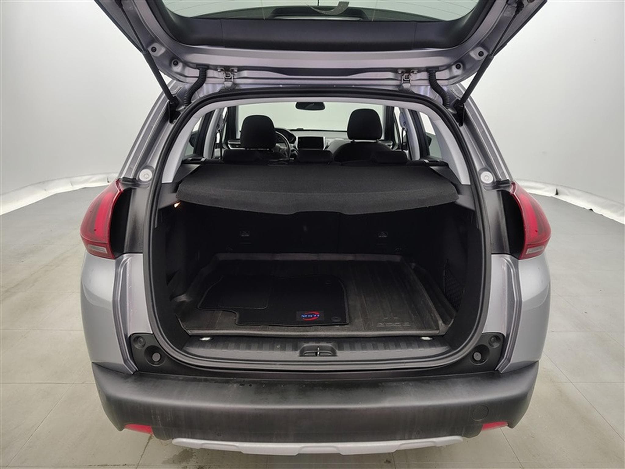 Peugeot 2008 1.2i PureTech Signature S&S (EU6.2) (2019) - Photo 14
