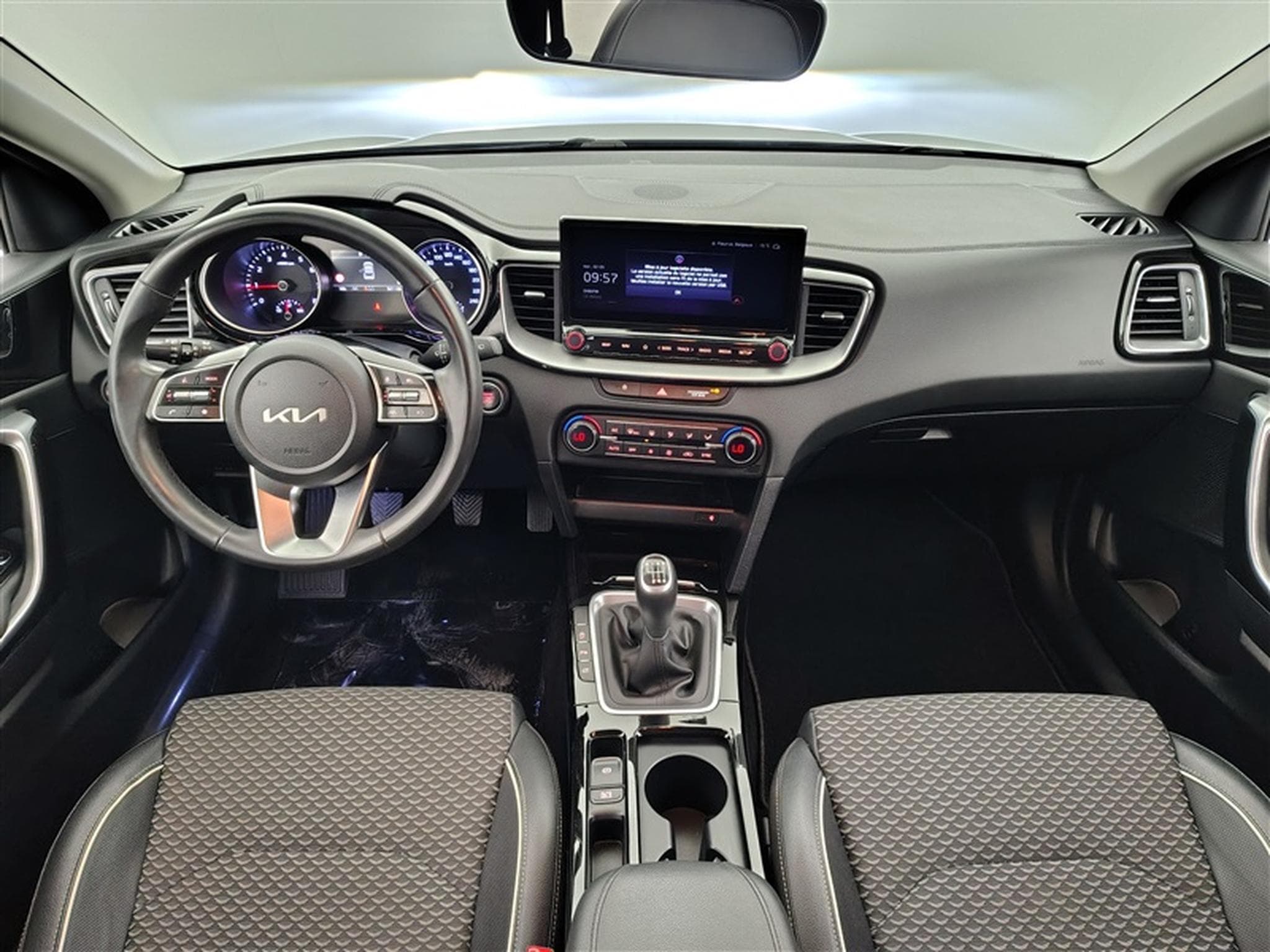 Kia XCeed 1.0 T-GDi 120cv Pulse NAVI 8" / FULL LED / CAMERA / JA 16" (2024) - Photo 8