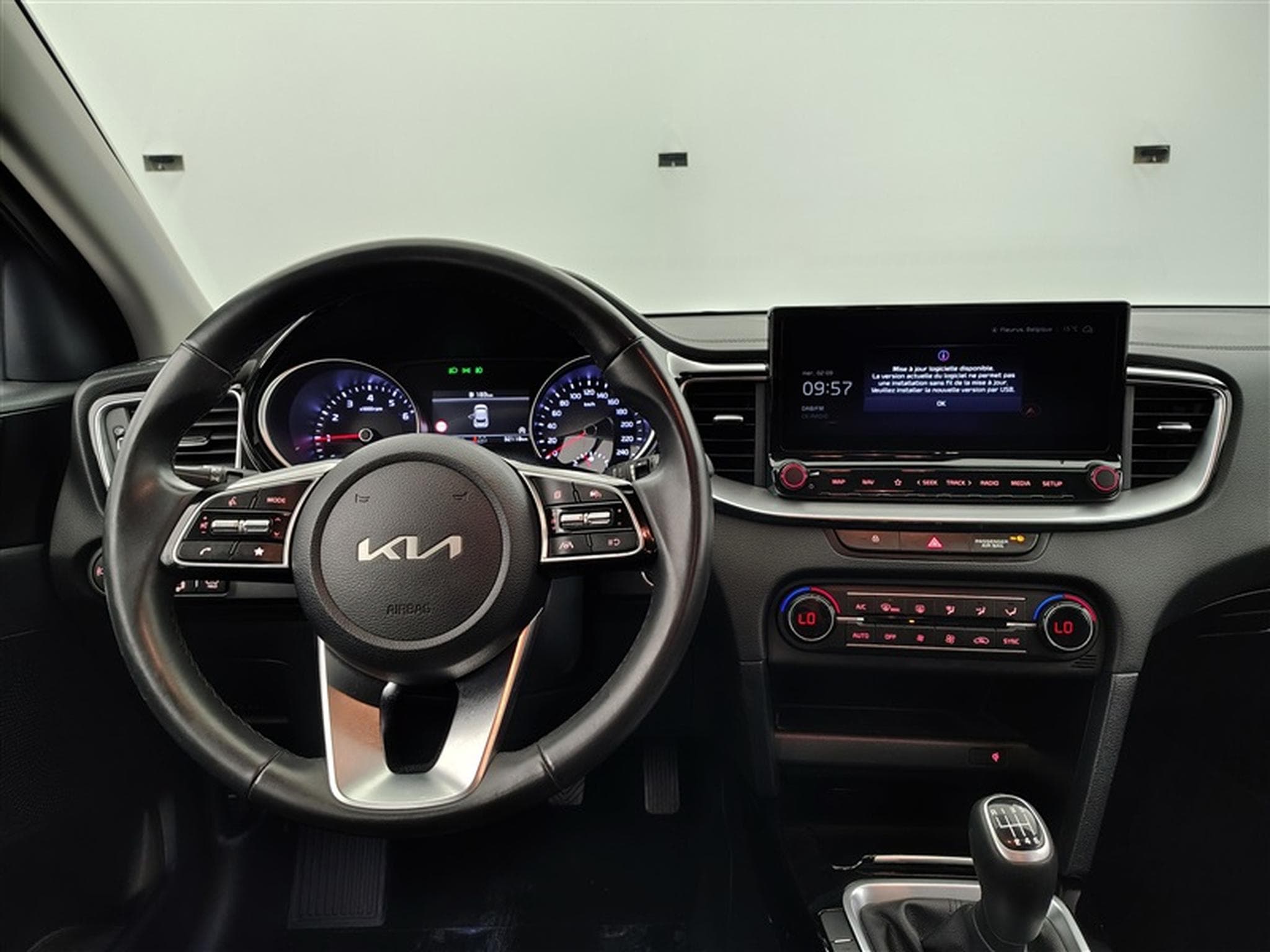Kia XCeed 1.0 T-GDi 120cv Pulse NAVI 8" / FULL LED / CAMERA / JA 16" (2024) - Photo 9