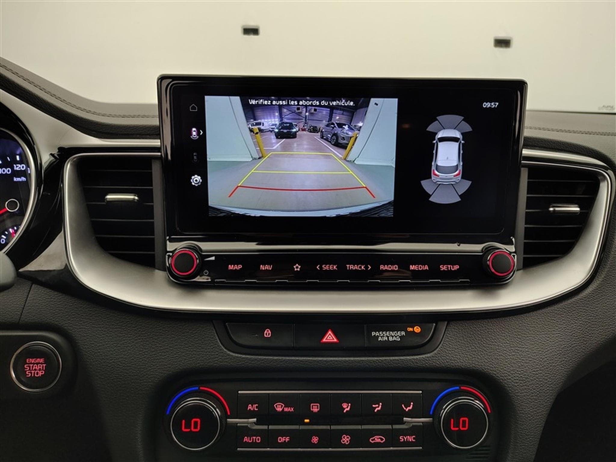 Kia XCeed 1.0 T-GDi 120cv Pulse NAVI 8" / FULL LED / CAMERA / JA 16" (2024) - Photo 18