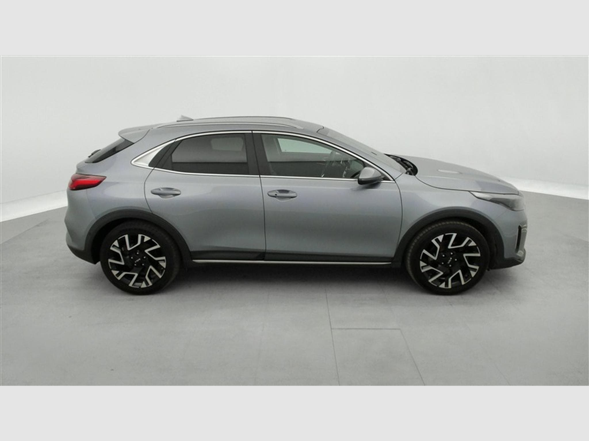 Kia XCeed 1.0 T-GDi 120cv Pulse NAVI 8" / FULL LED / CAMERA / JA 16" (2024) - Photo 25