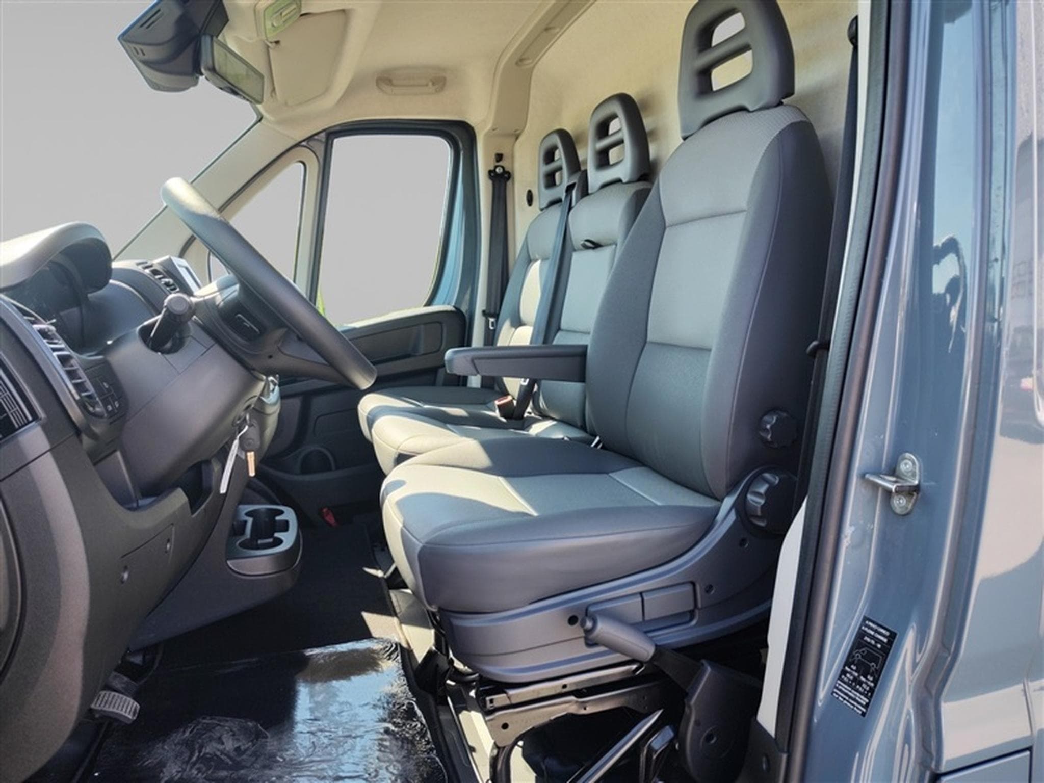 Fiat Ducato 2.2 Multijet L3H2 MTA Carplay/Lim/PDC+Camera (2023) - Photo 7