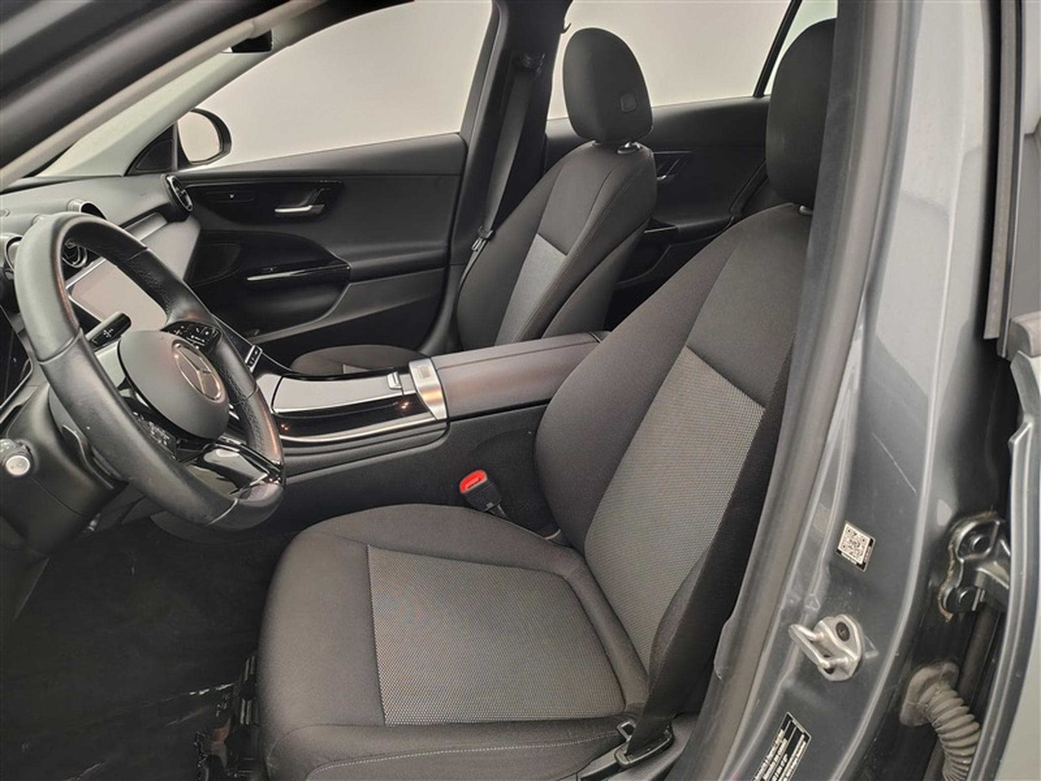 Mercedes C 300 300e PHEV Business Line NAVI/FULL LED/JA/PDC (2022) - Photo 7