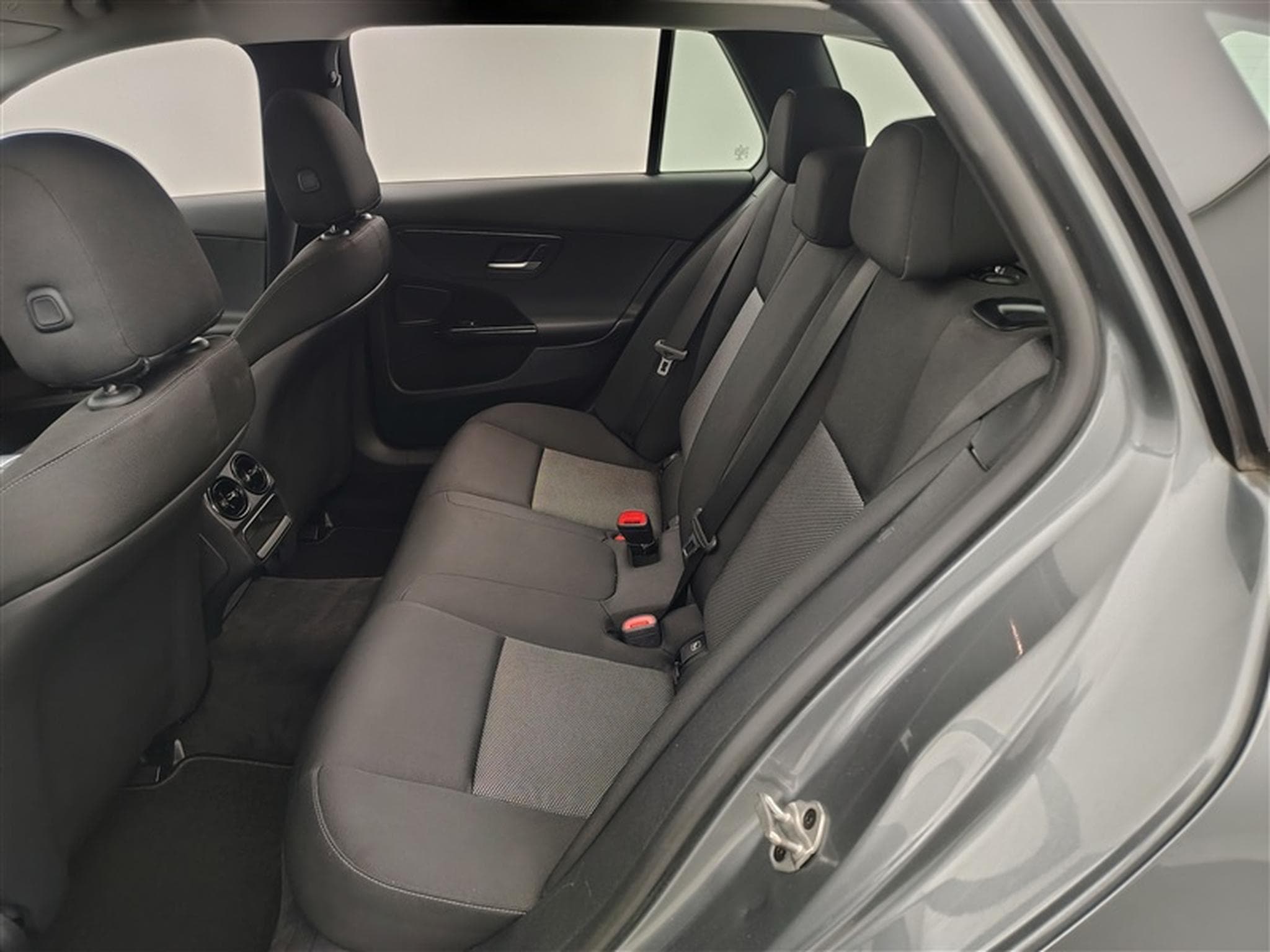 Mercedes C 300 300e PHEV Business Line NAVI/FULL LED/JA/PDC (2022) - Photo 13
