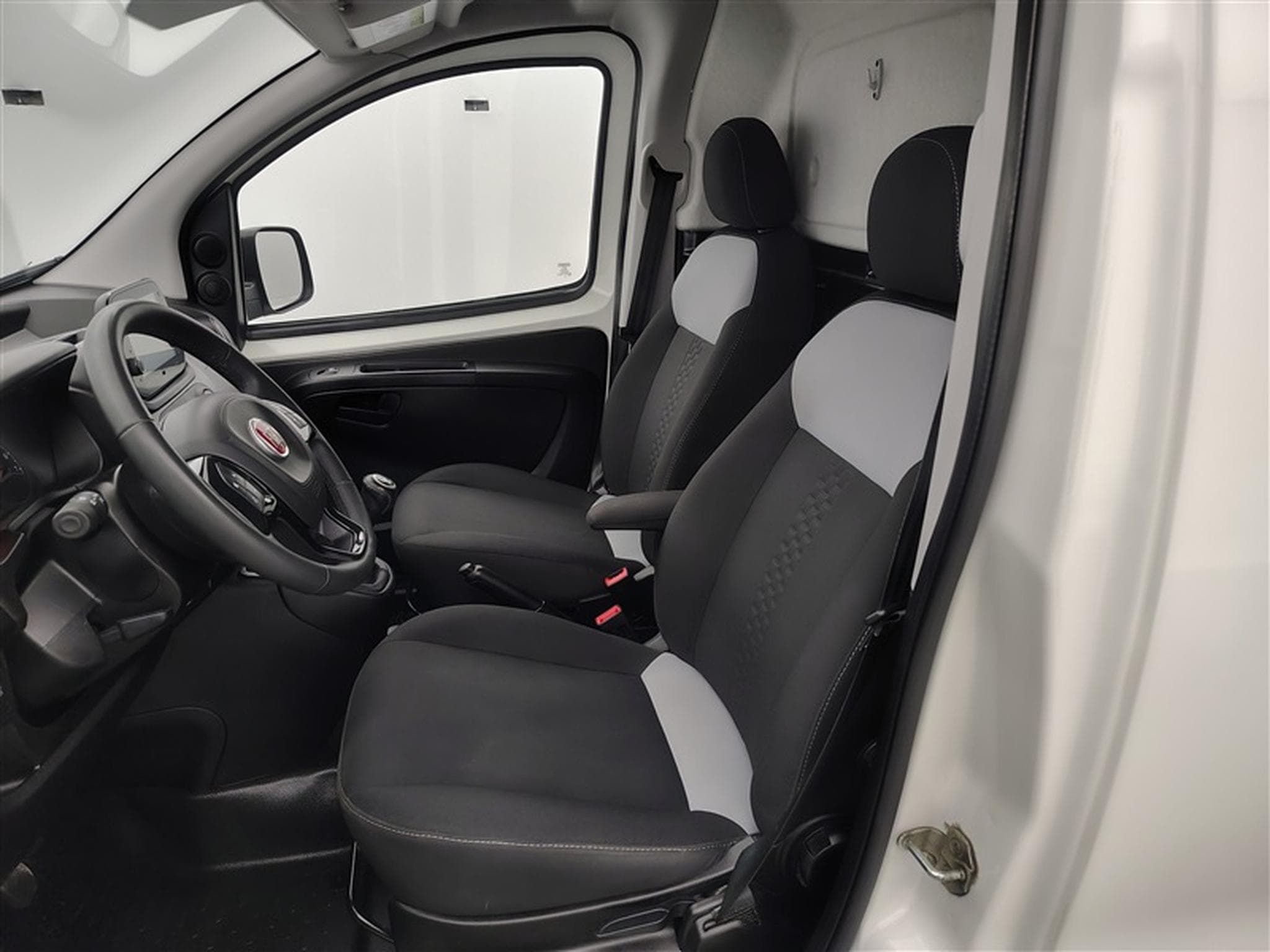Fiat Fiorino 1.3 Multijet SX NAVI / CLIM (2022) - Photo 7