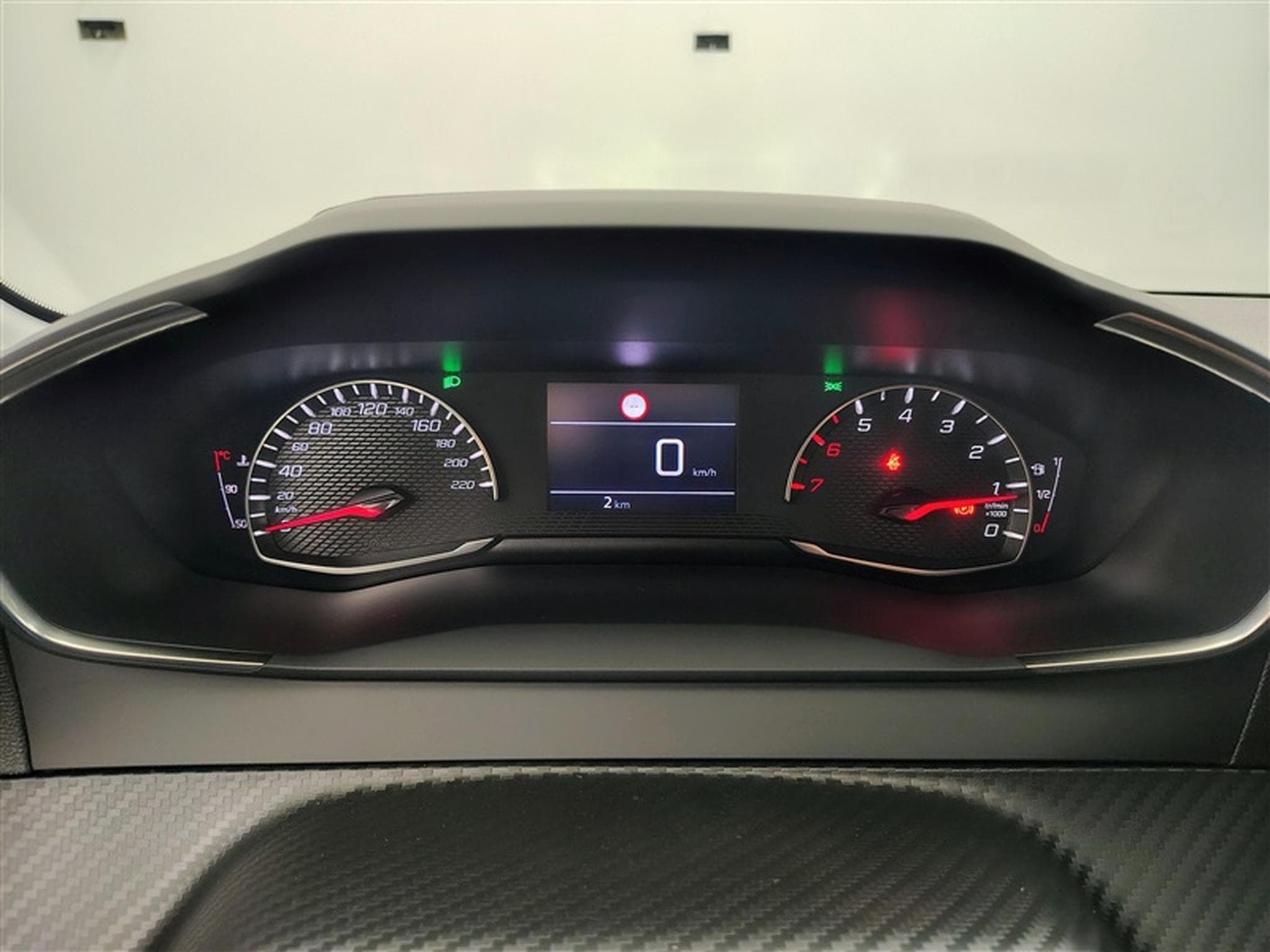 Peugeot 208 1.2i PureTech 100cv Style CARPLAY / FULL LED / PDC AR (2025) - Photo 10