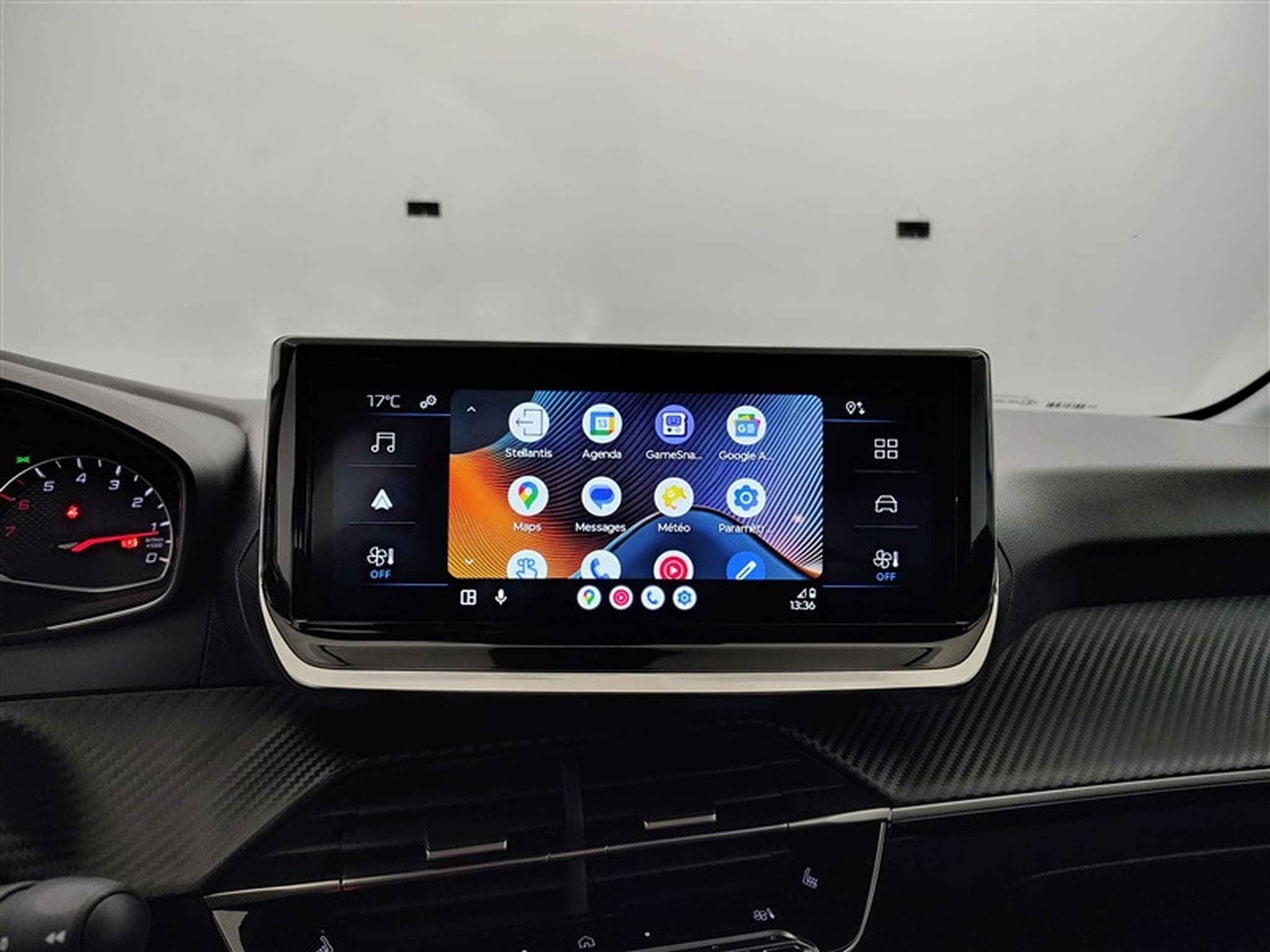 Peugeot 208 1.2i PureTech 100cv Style CARPLAY / FULL LED / PDC AR (2025) - Photo 20
