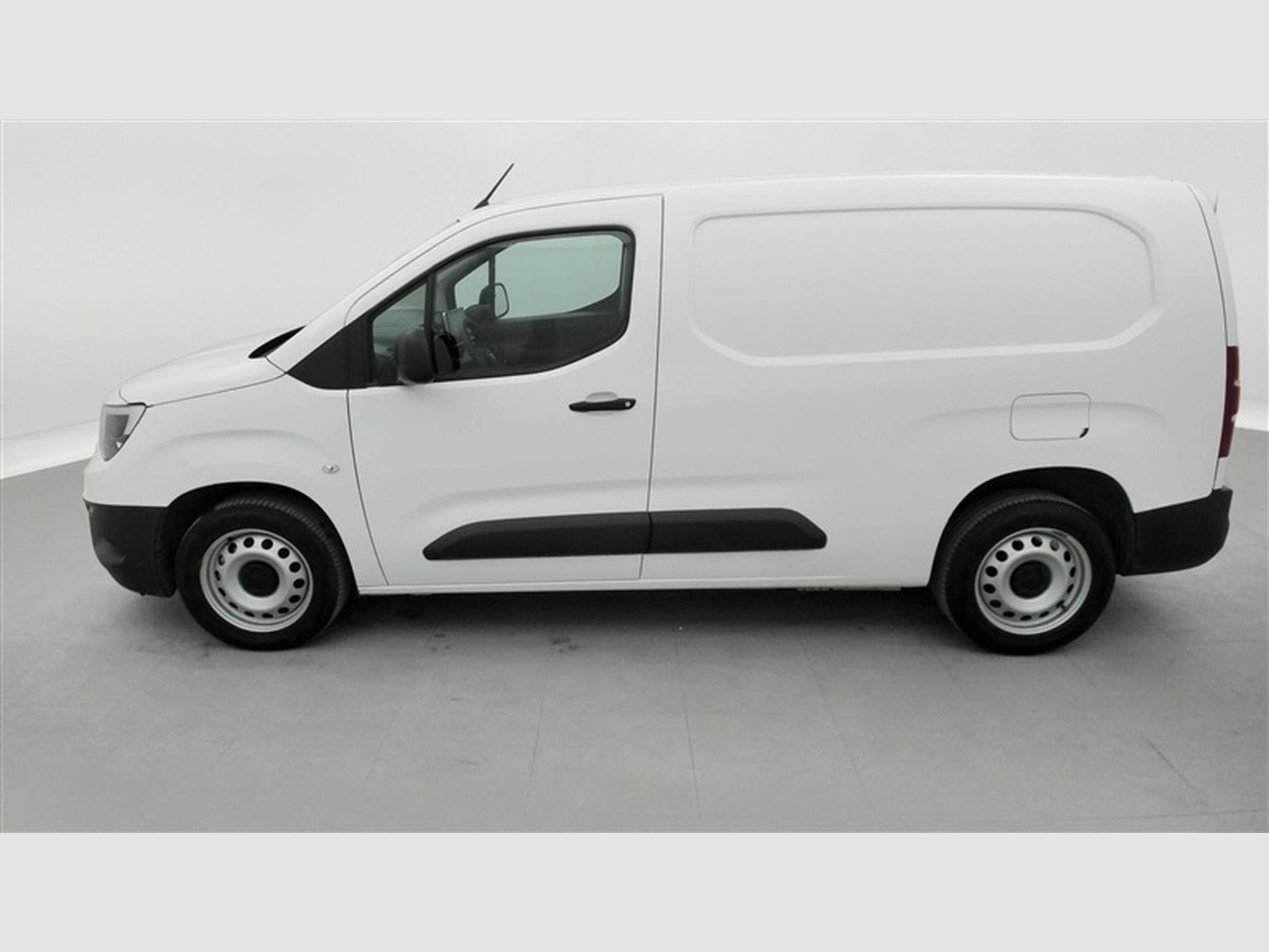 Opel Combo 1.5 TD L2H1 3pl. NAVI / PDC AR (2022) - Photo 3