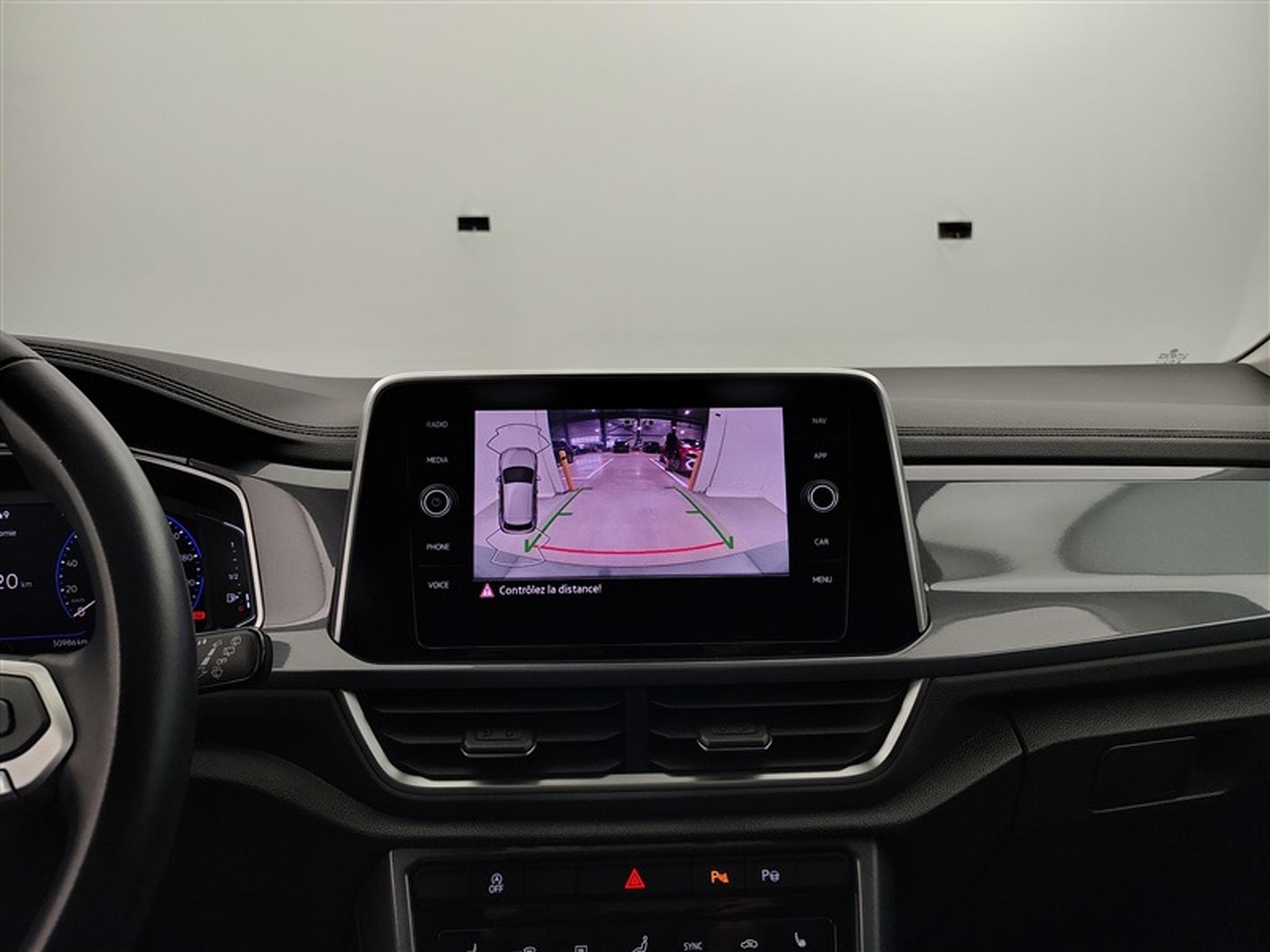 VW T-Roc 1.0 TSI Style *NAVI/CARPLAY/FULL LED/T.PANO/HIFI* (2022) - Photo 17