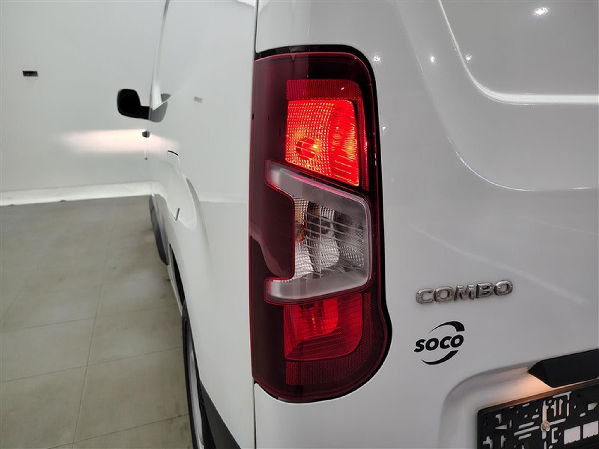 Opel Combo 1.5 TD L2H1 3pl. NAVI / PDC AR (2022) - Photo 16
