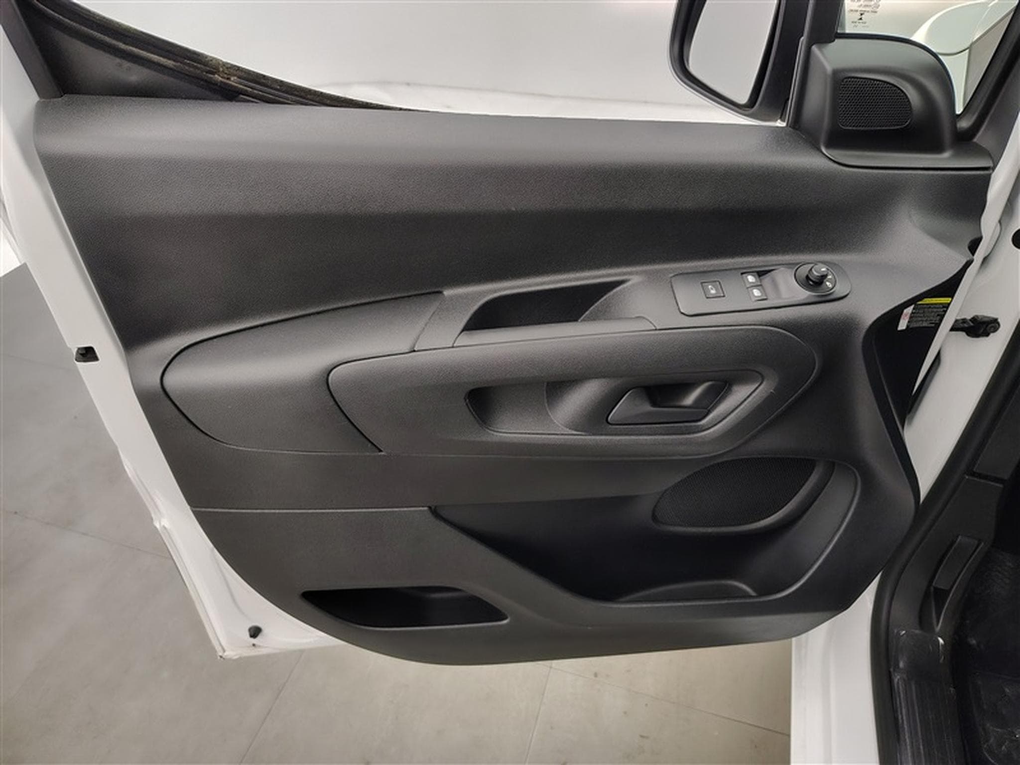 Opel Combo 1.5 TD L2H1 3pl. NAVI / PDC AR (2022) - Photo 17