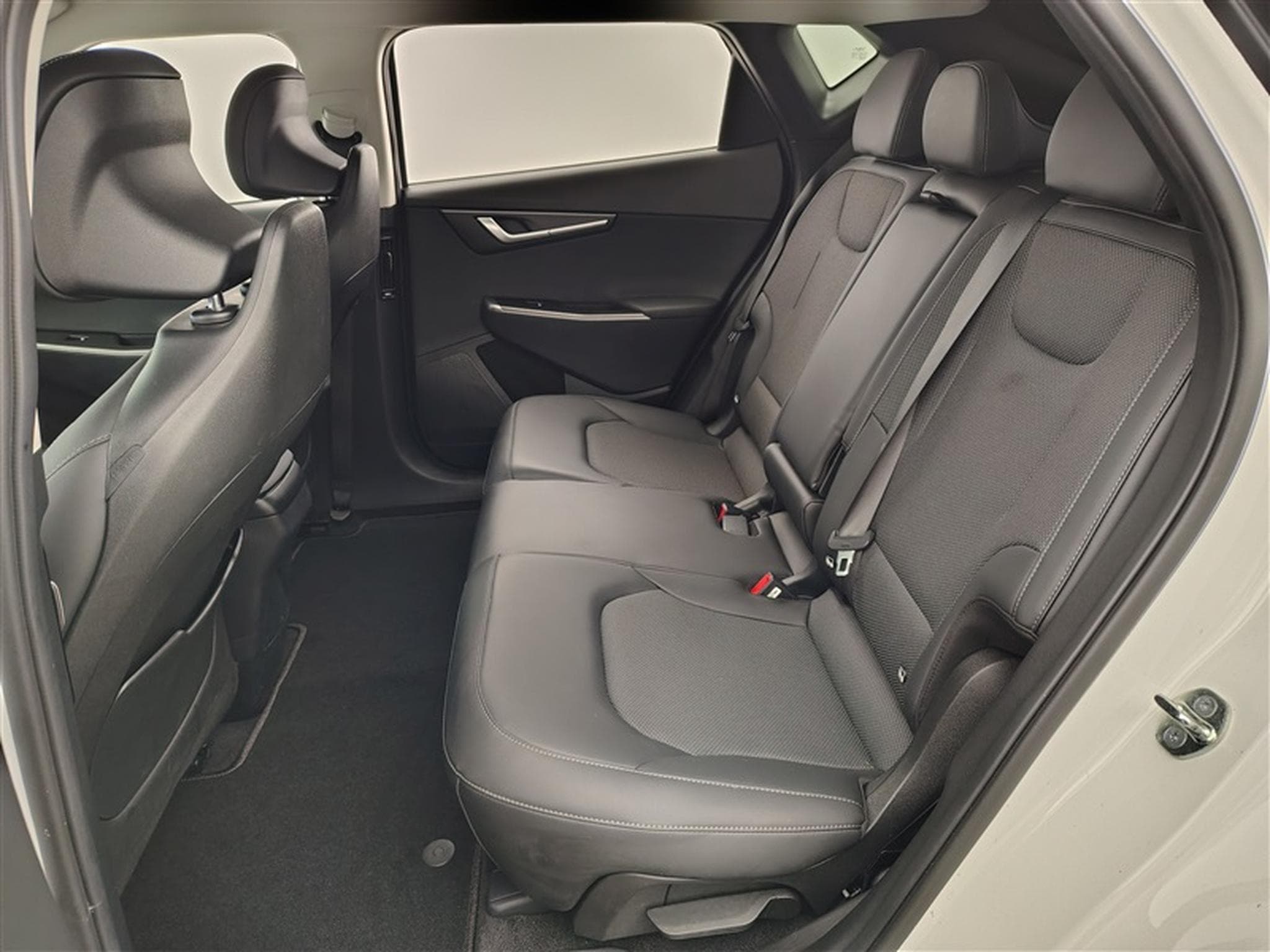 Kia EV6 58.0 kWh RWD Air Navi / Led / PDC (2023) - Photo 12