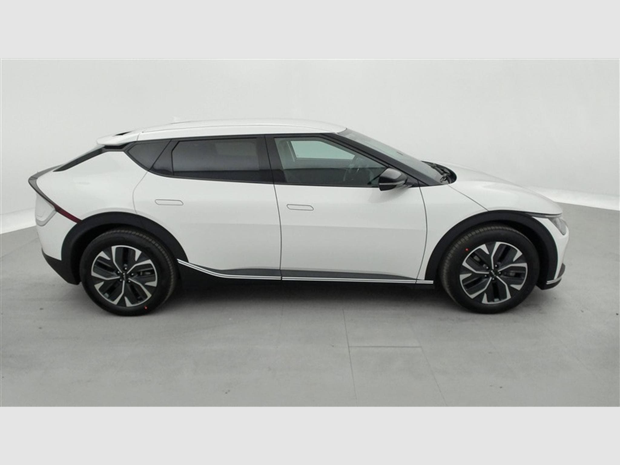 Kia EV6 58.0 kWh RWD Air Navi / Led / PDC (2023) - Photo 23
