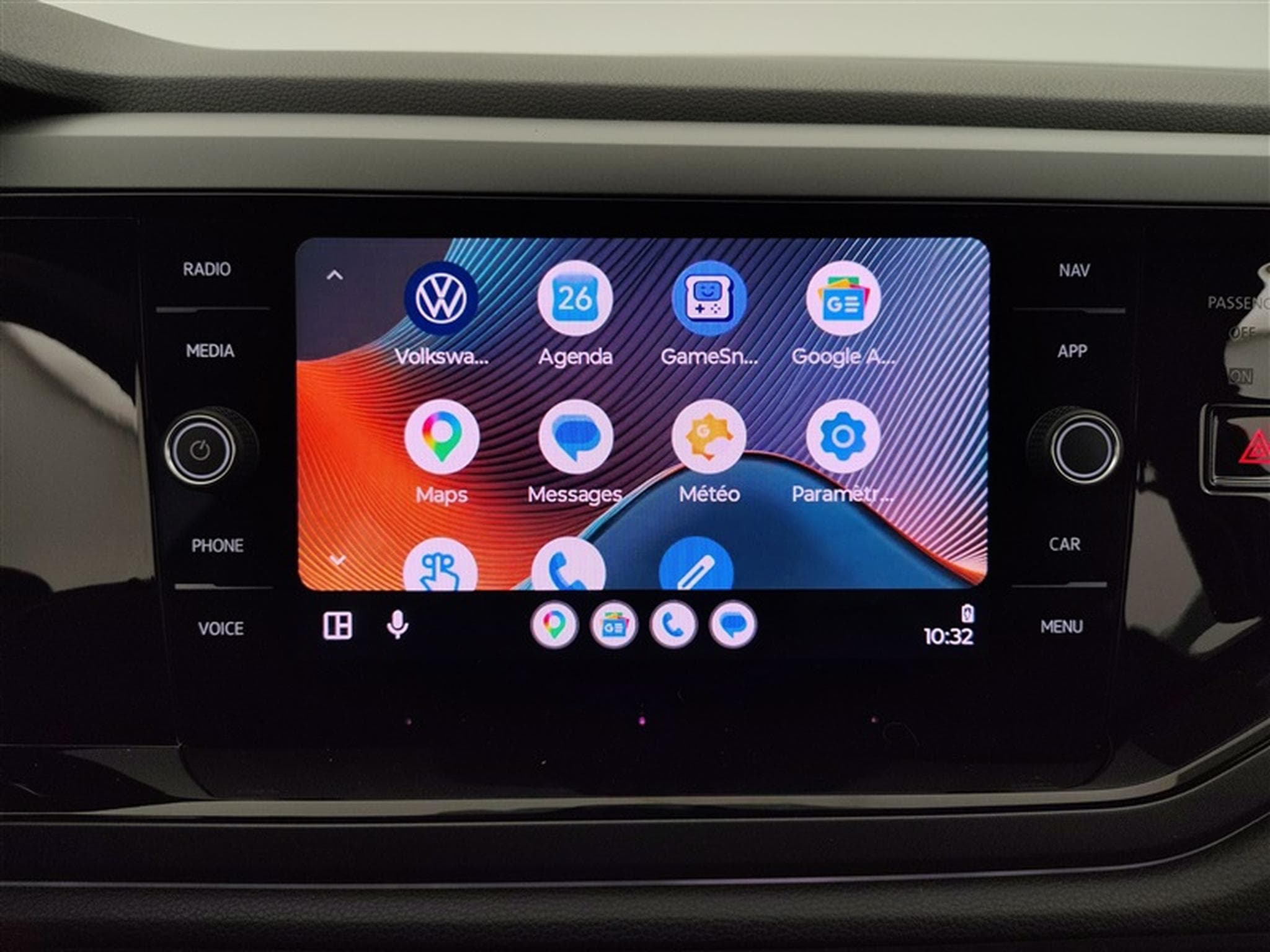 VW Taigo 1.0 TSI 115Cv R-Line CARPLAY / TO PANO / FULL LED (2025) - Photo 21