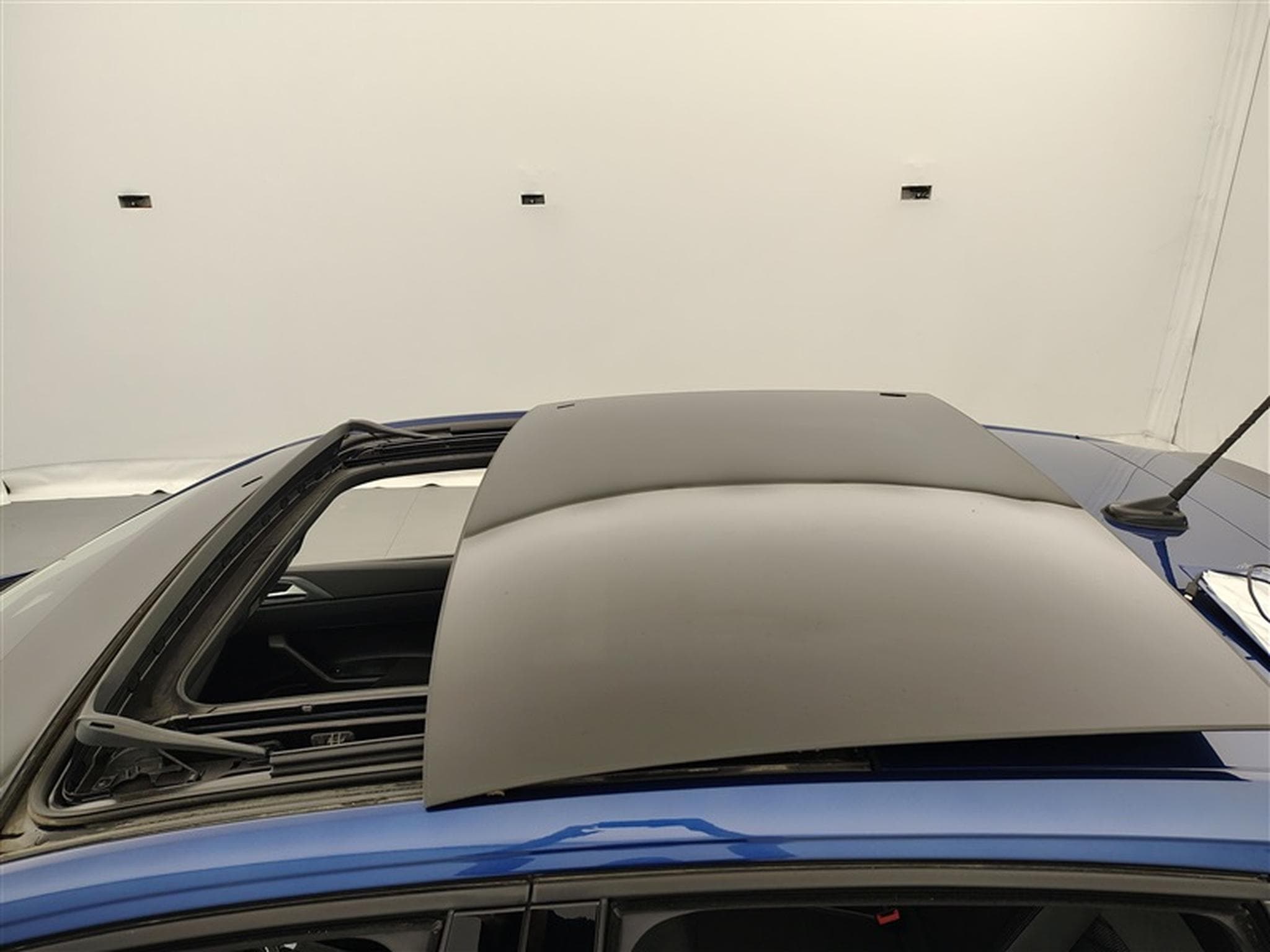 VW Taigo 1.0 TSI 115Cv R-Line CARPLAY / TO PANO / FULL LED (2025) - Photo 19