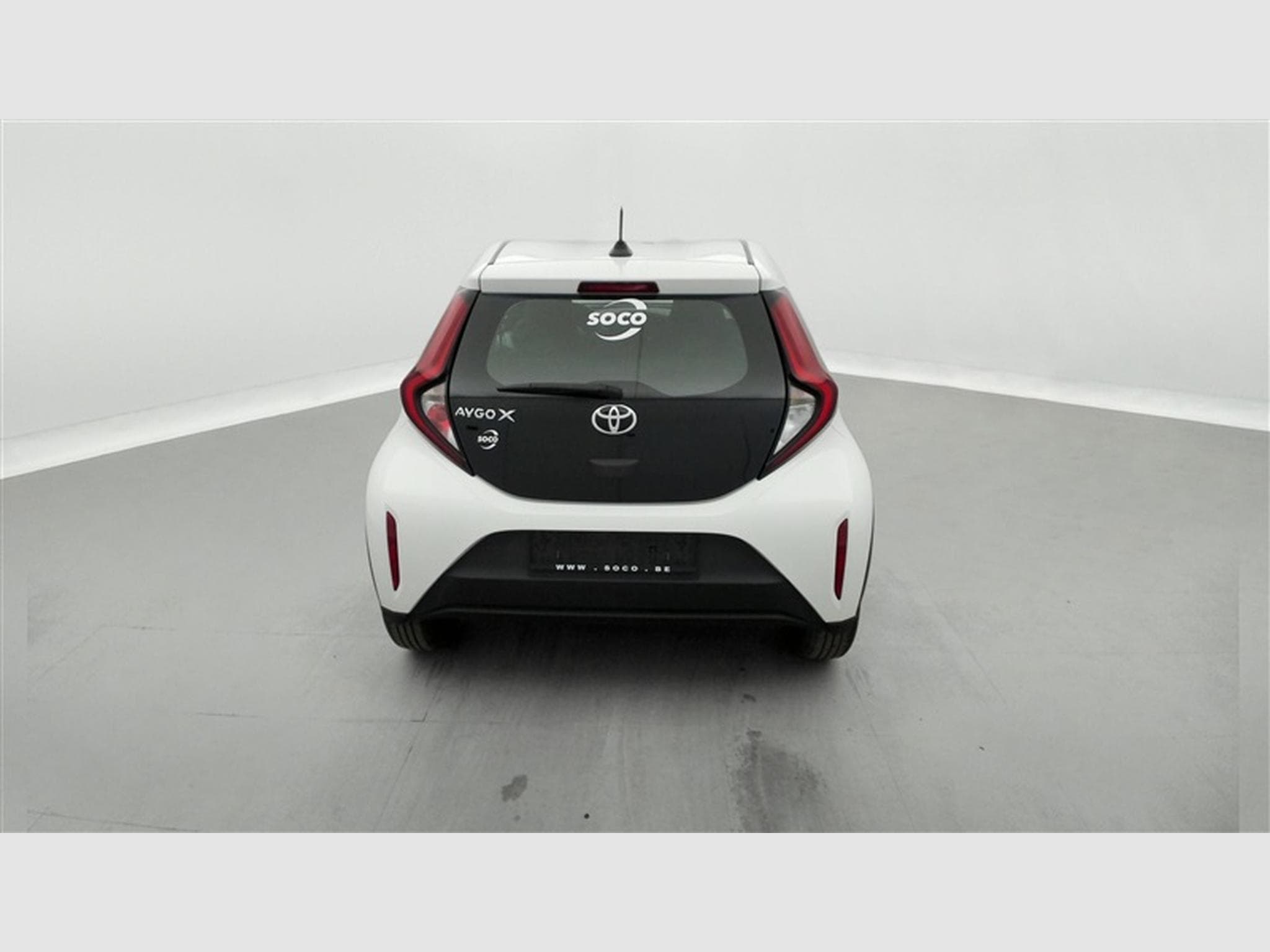 Toyota Aygo 1.0i VVT-i x-play II (2022) - Photo 5