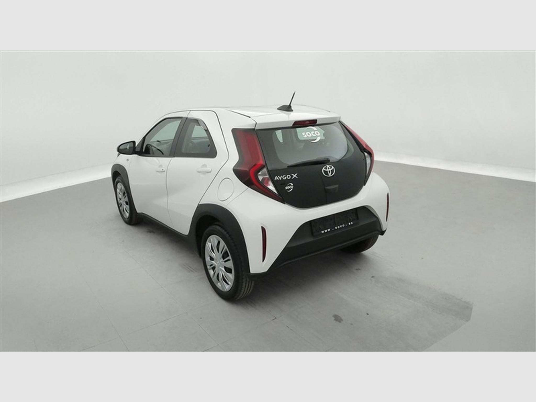 Toyota Aygo 1.0i VVT-i x-play II (2022) - Photo 2