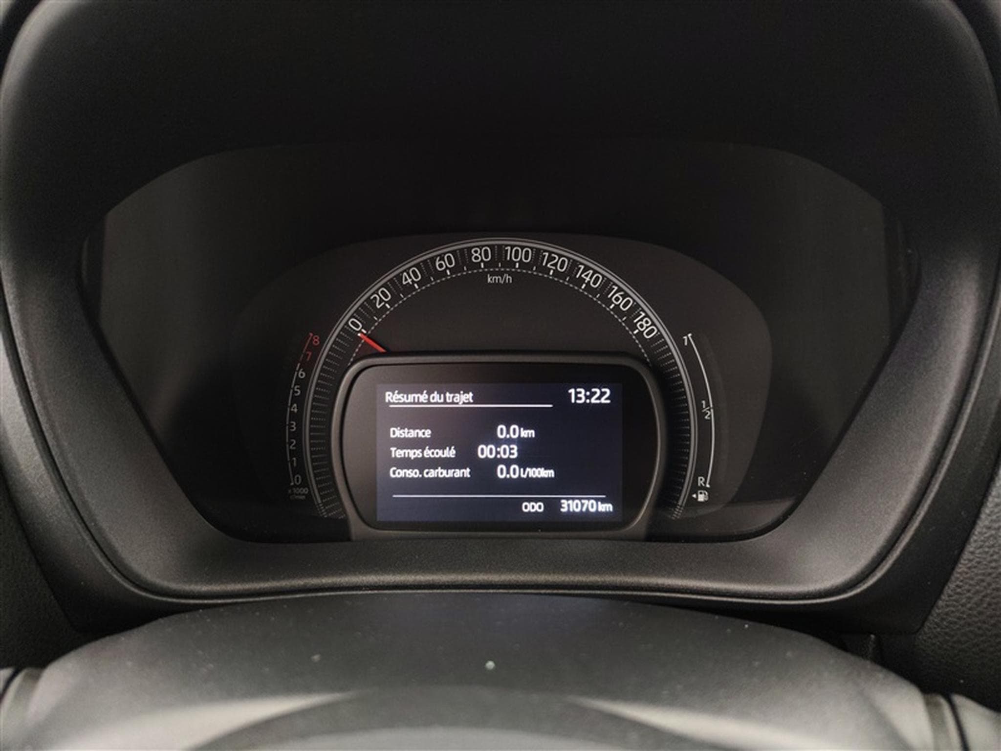 Toyota Aygo 1.0i VVT-i x-play II (2022) - Photo 10