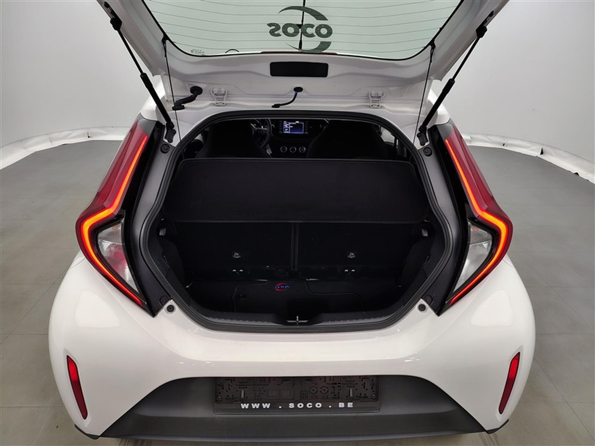 Toyota Aygo 1.0i VVT-i x-play II (2022) - Photo 14