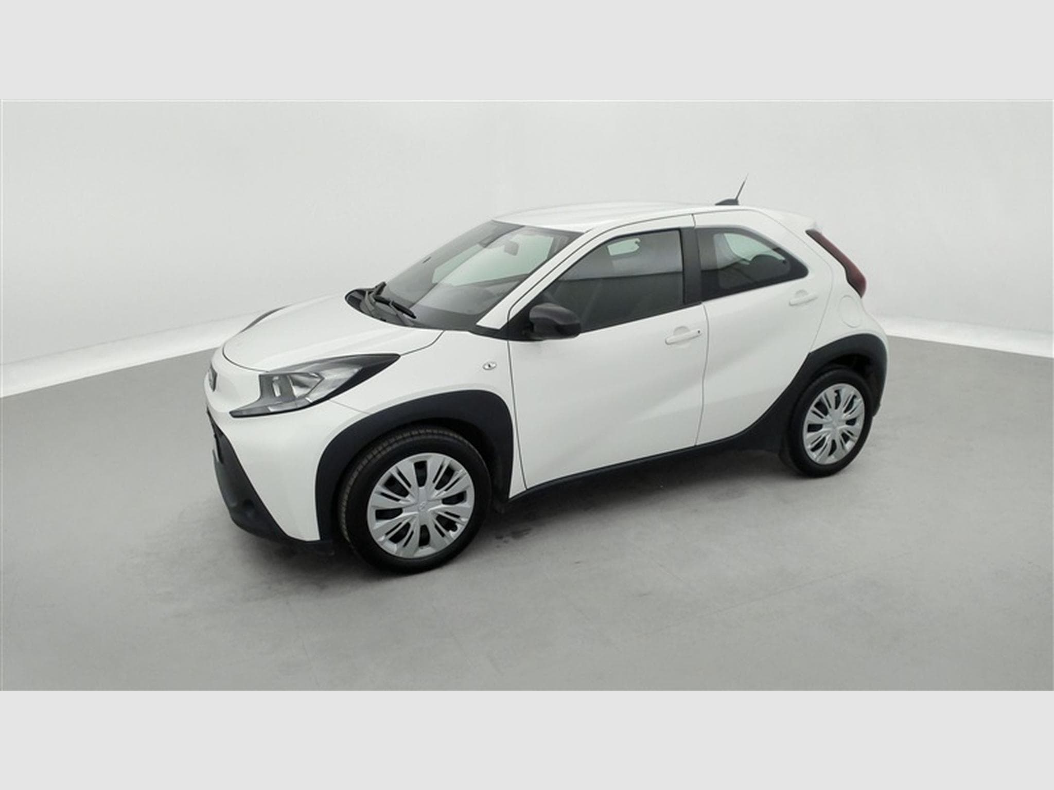 Toyota Aygo 1.0i VVT-i x-play II (2022) - Photo 21
