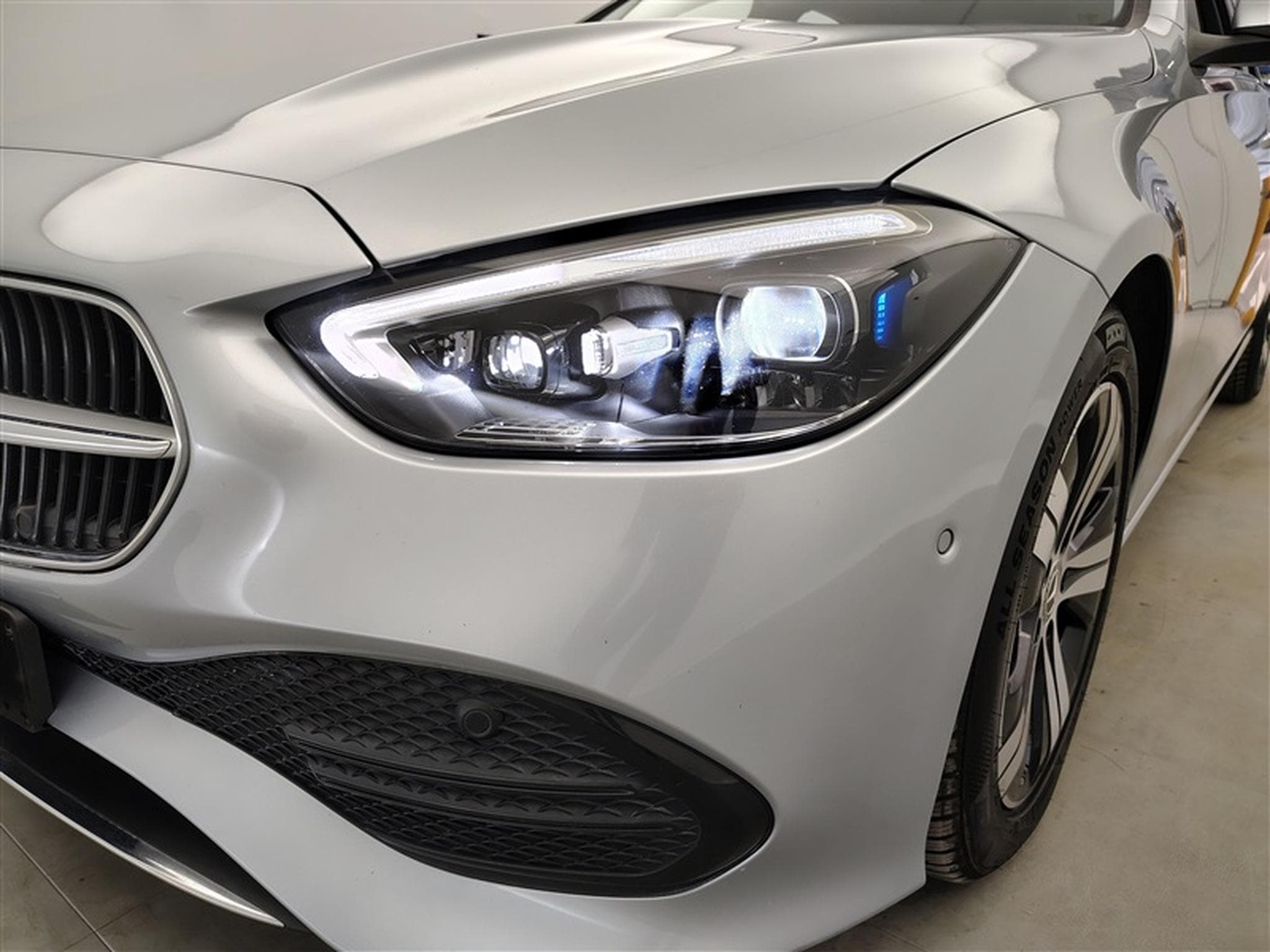 Mercedes C 200 C 200 Elegance (2022) - Photo 15