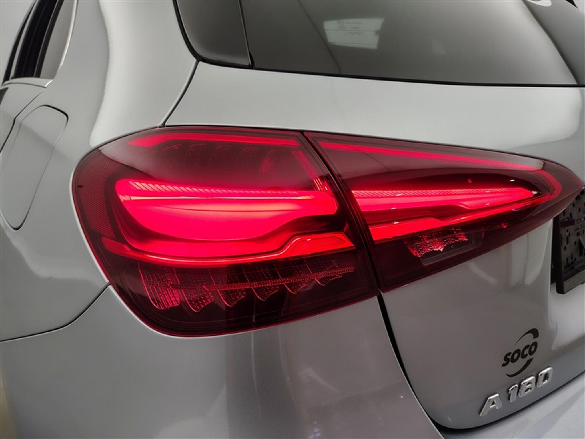 Mercedes A 180 Pack AMG  Navi / Led / PDC av+ar / Pano (2025) - Photo 16