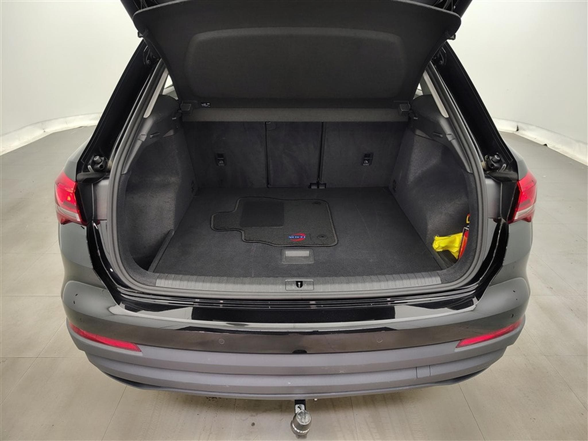 Audi Q3 35 TFSI Attraction NAVI/LED/JA17/PDC AV AR (2022) - Photo 14
