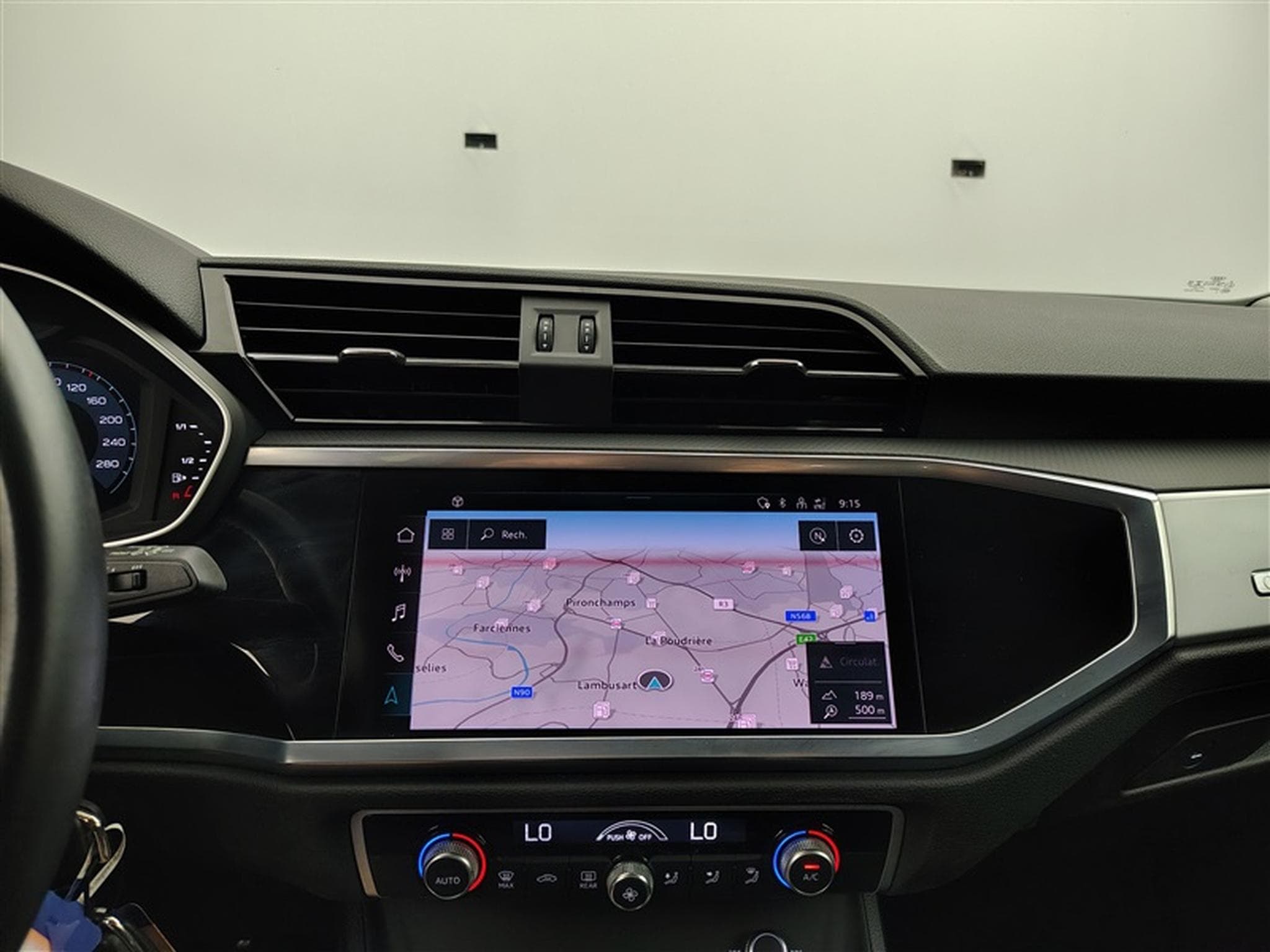 Audi Q3 35 TFSI Attraction NAVI/LED/JA17/PDC AV AR (2022) - Photo 11