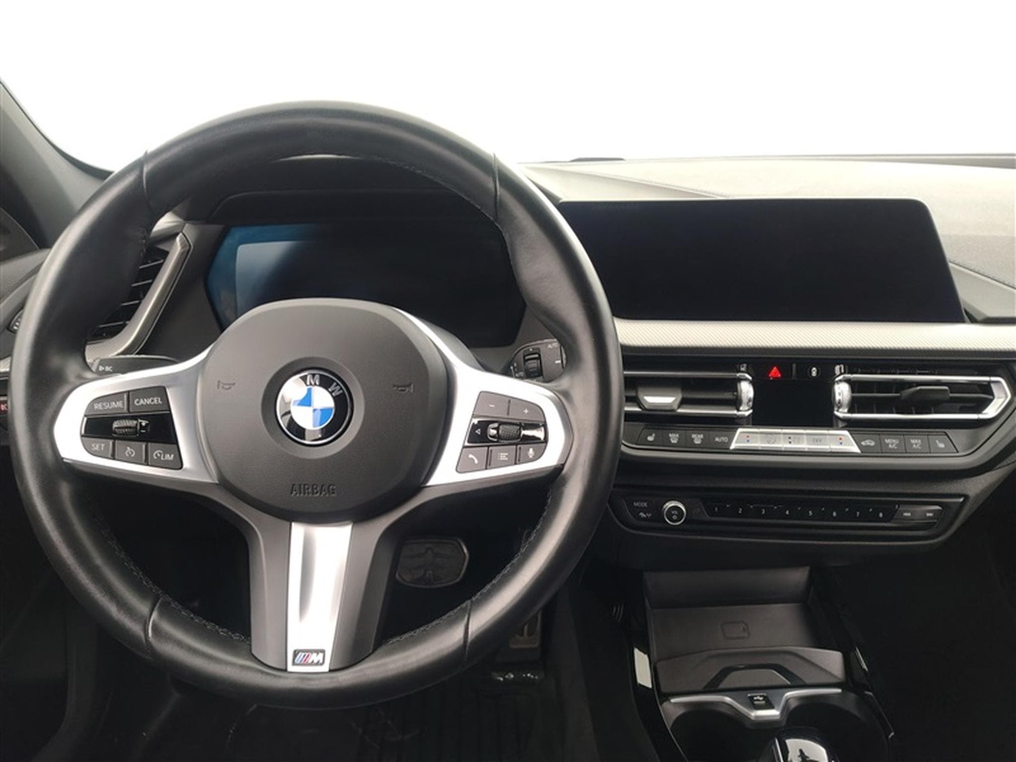 BMW 118 iA Pack M NAVI / FULL LED / S-CUIR (2024) - Photo 9