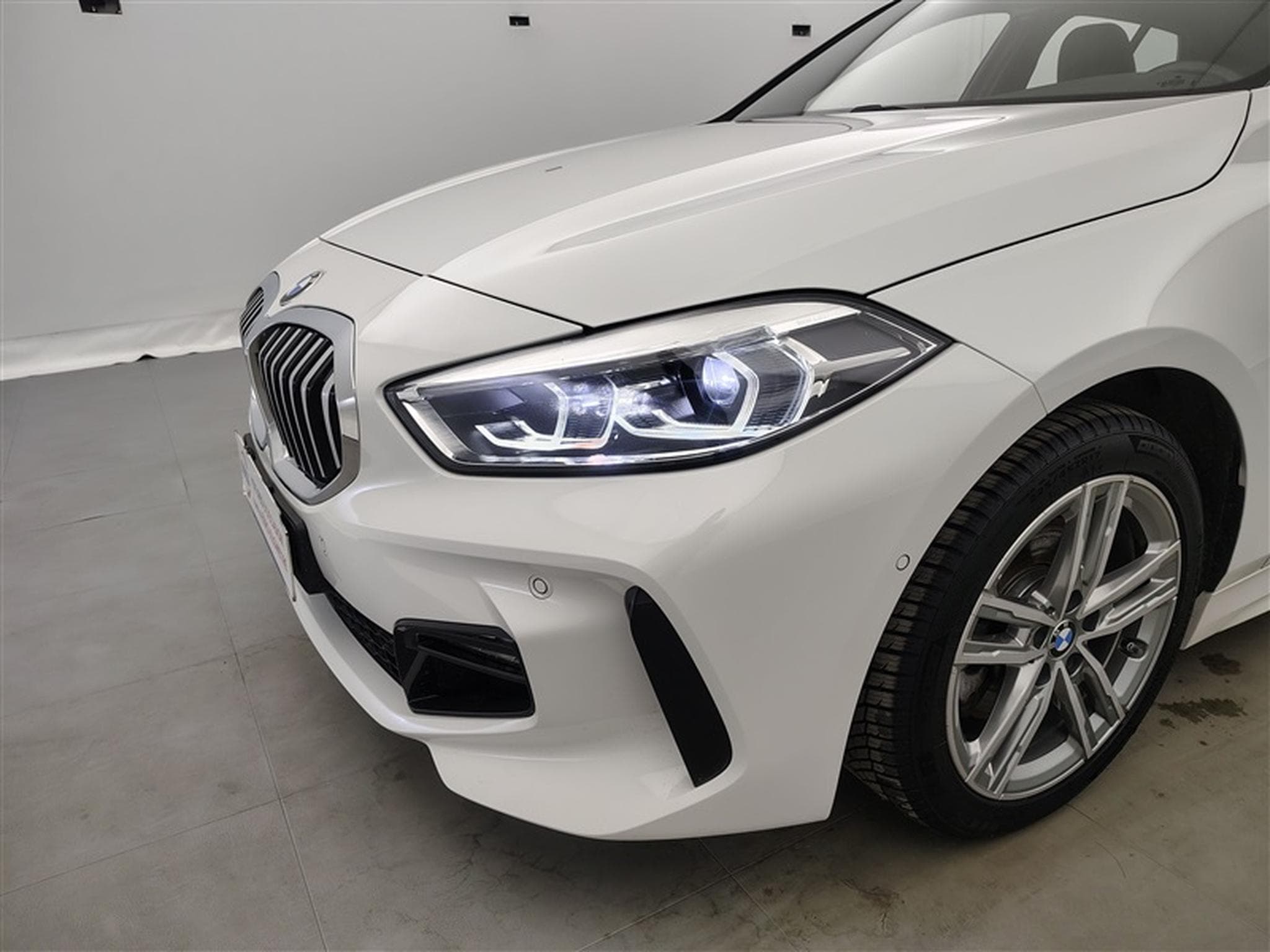 BMW 118 iA Pack M NAVI / FULL LED / S-CUIR (2024) - Photo 15
