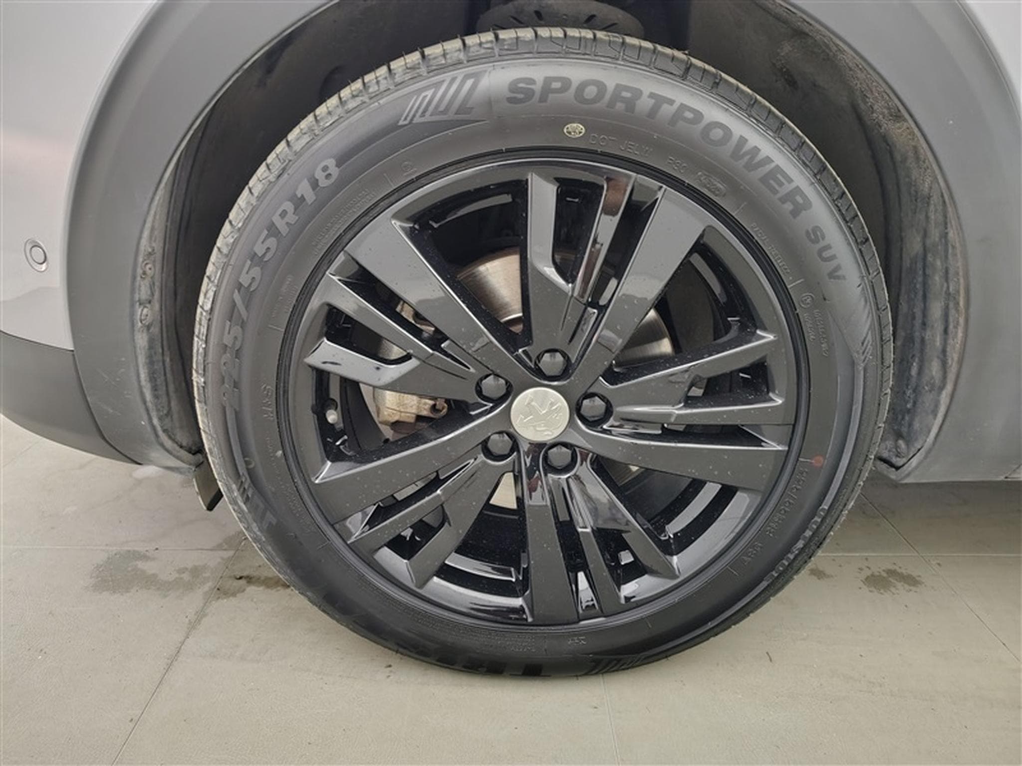 Peugeot 3008 1.2 PureTech 130cv EAT8 Allure Pack NAVI / CAMERA / JA 18" (2019) - Photo 6