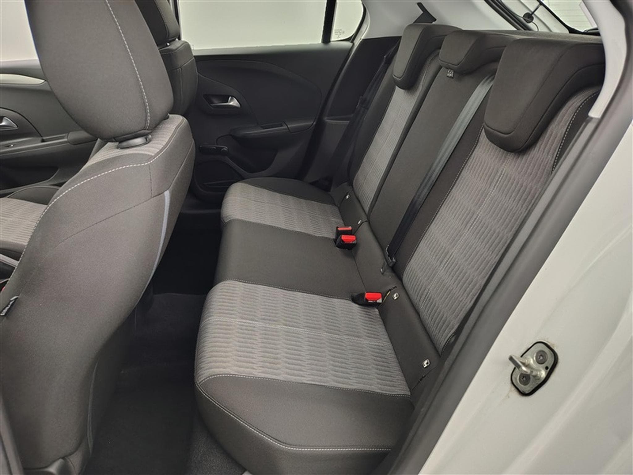 Opel Corsa 1.2i Edition (2020) - Photo 13