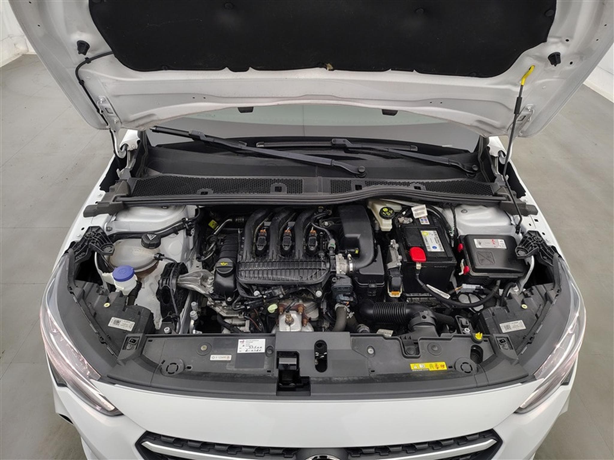 Opel Corsa 1.2i Edition (2020) - Photo 18