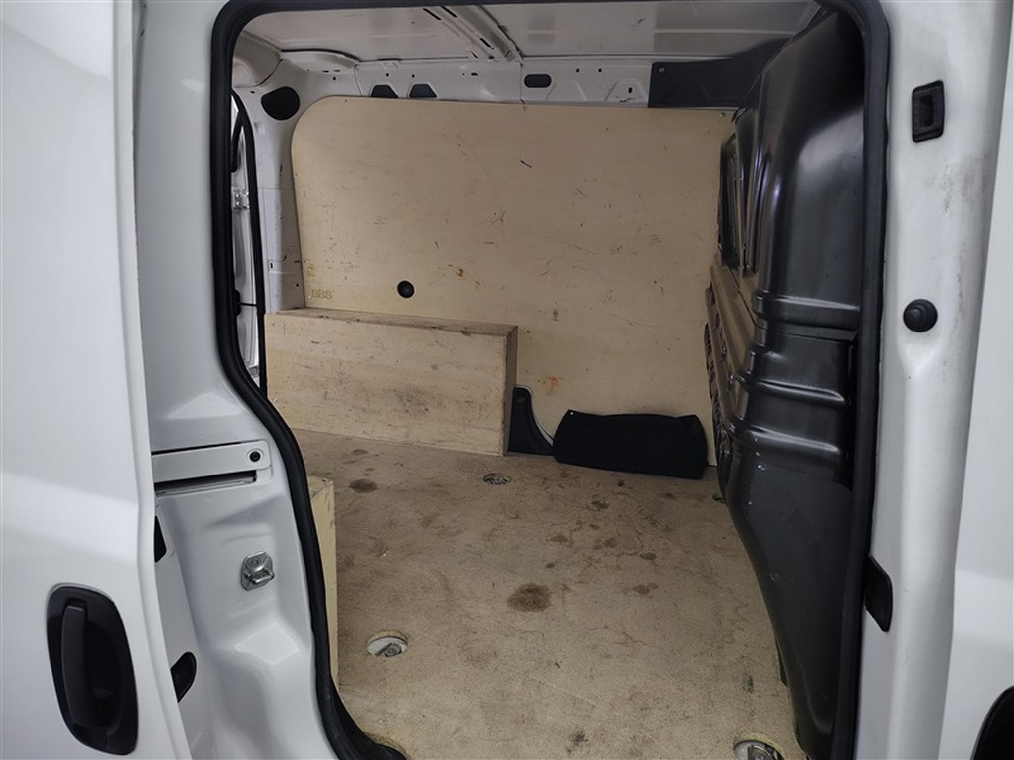 Fiat Doblo 1.6 MJET Cargo CLIM / CARPLAY (2022) - Photo 13