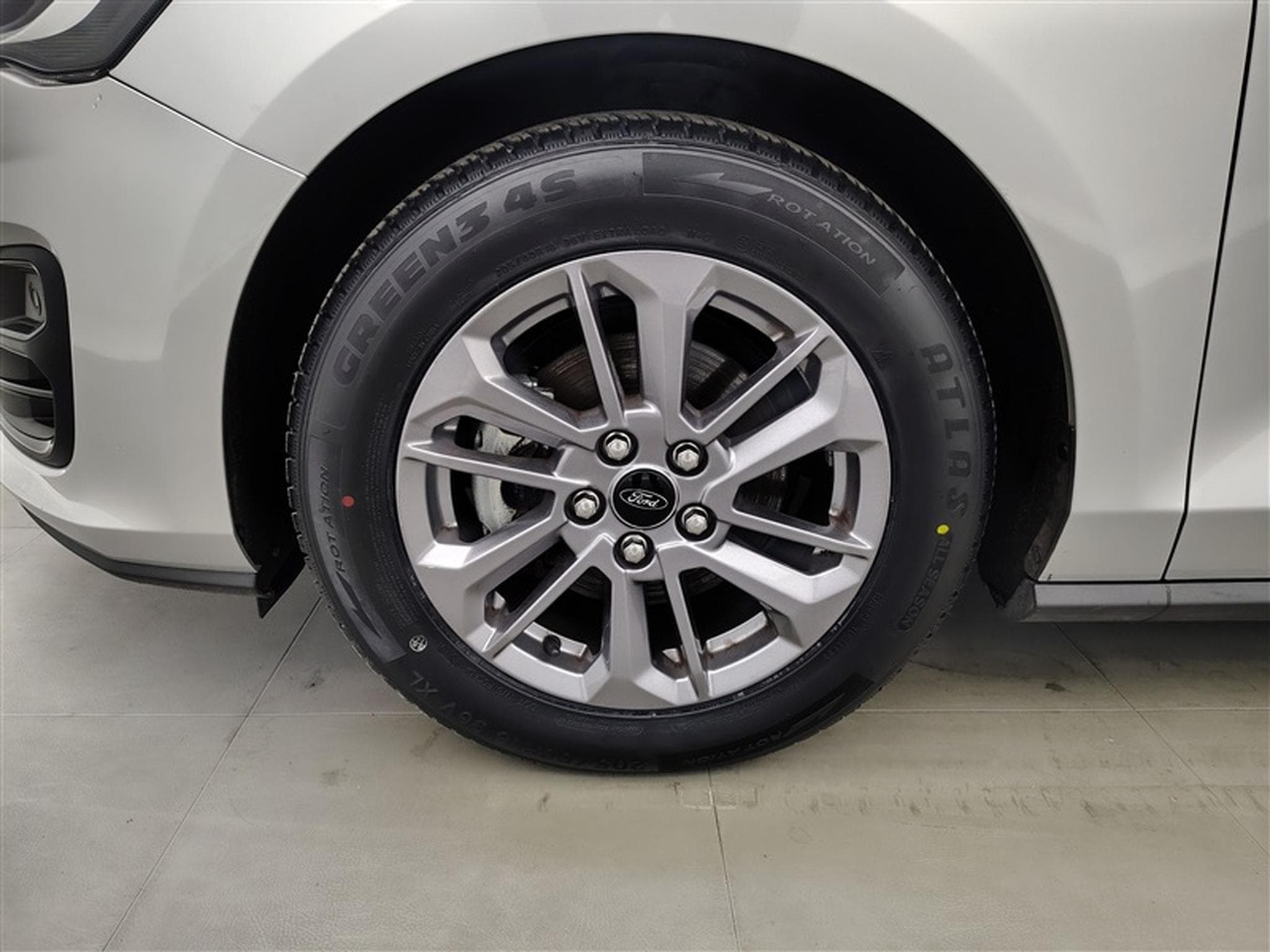 Ford Focus 1.0 EcoBoost AT Titanium Navi / Led / PDC (2024) - Photo 6