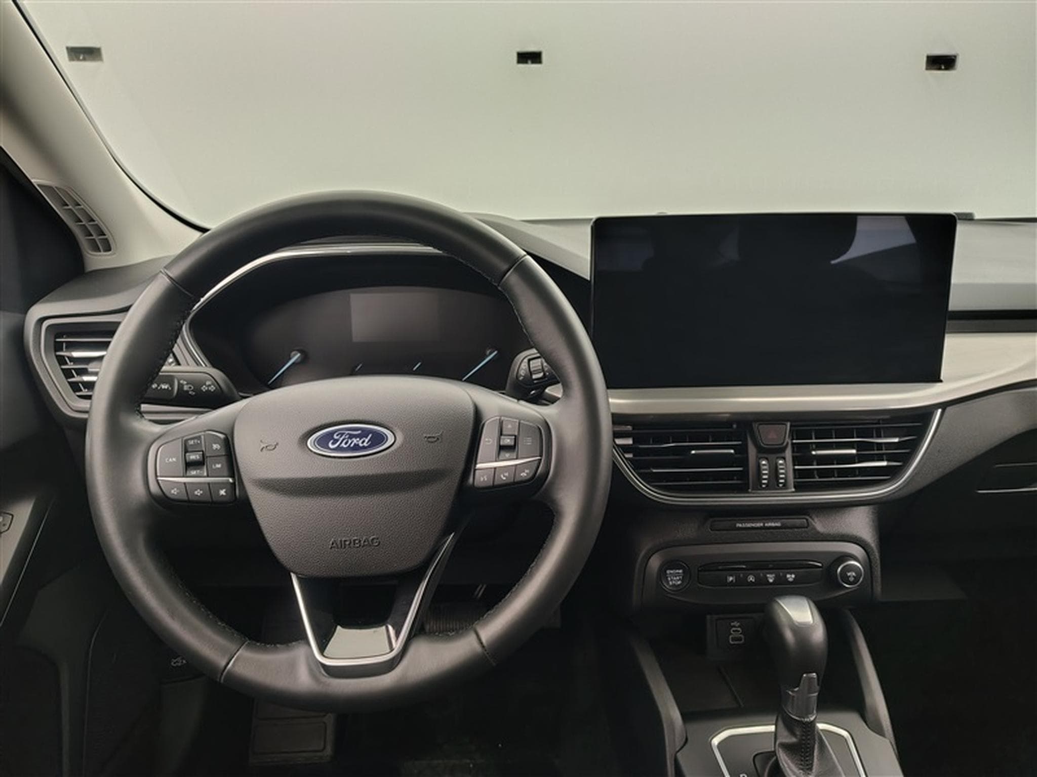 Ford Focus 1.0 EcoBoost AT Titanium Navi / Led / PDC (2024) - Photo 9