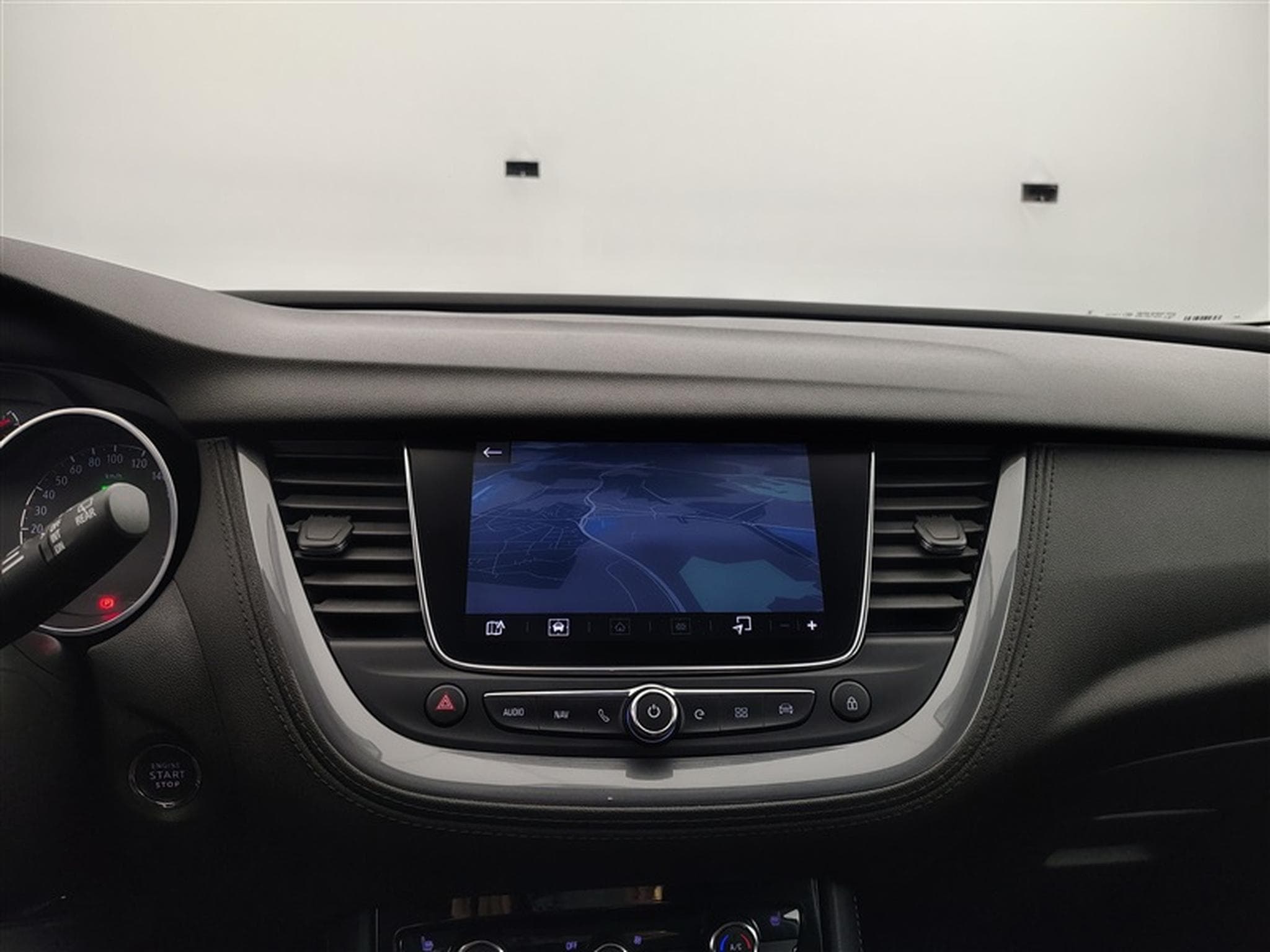 Opel Grandland PHEV 1.6 Turbo Elegance S&S (2021) - Photo 11