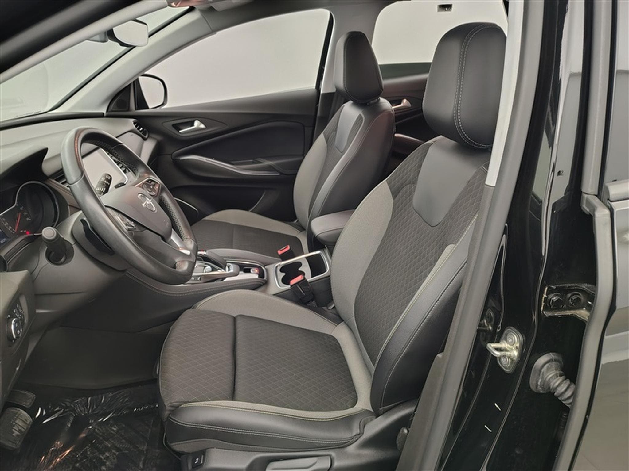Opel Grandland PHEV 1.6 Turbo Elegance S&S (2021) - Photo 7