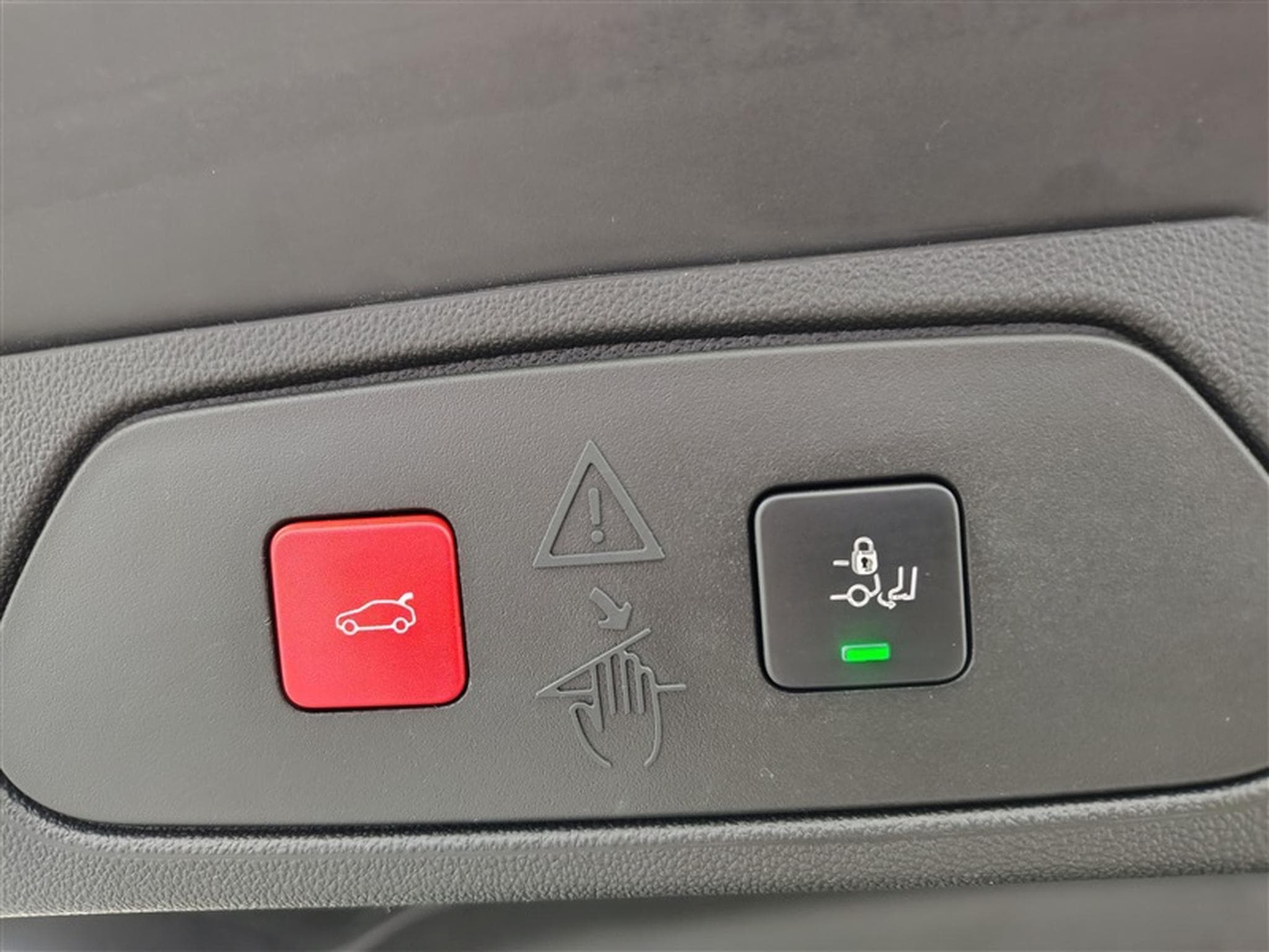Opel Grandland PHEV 1.6 Turbo Elegance S&S (2021) - Photo 19