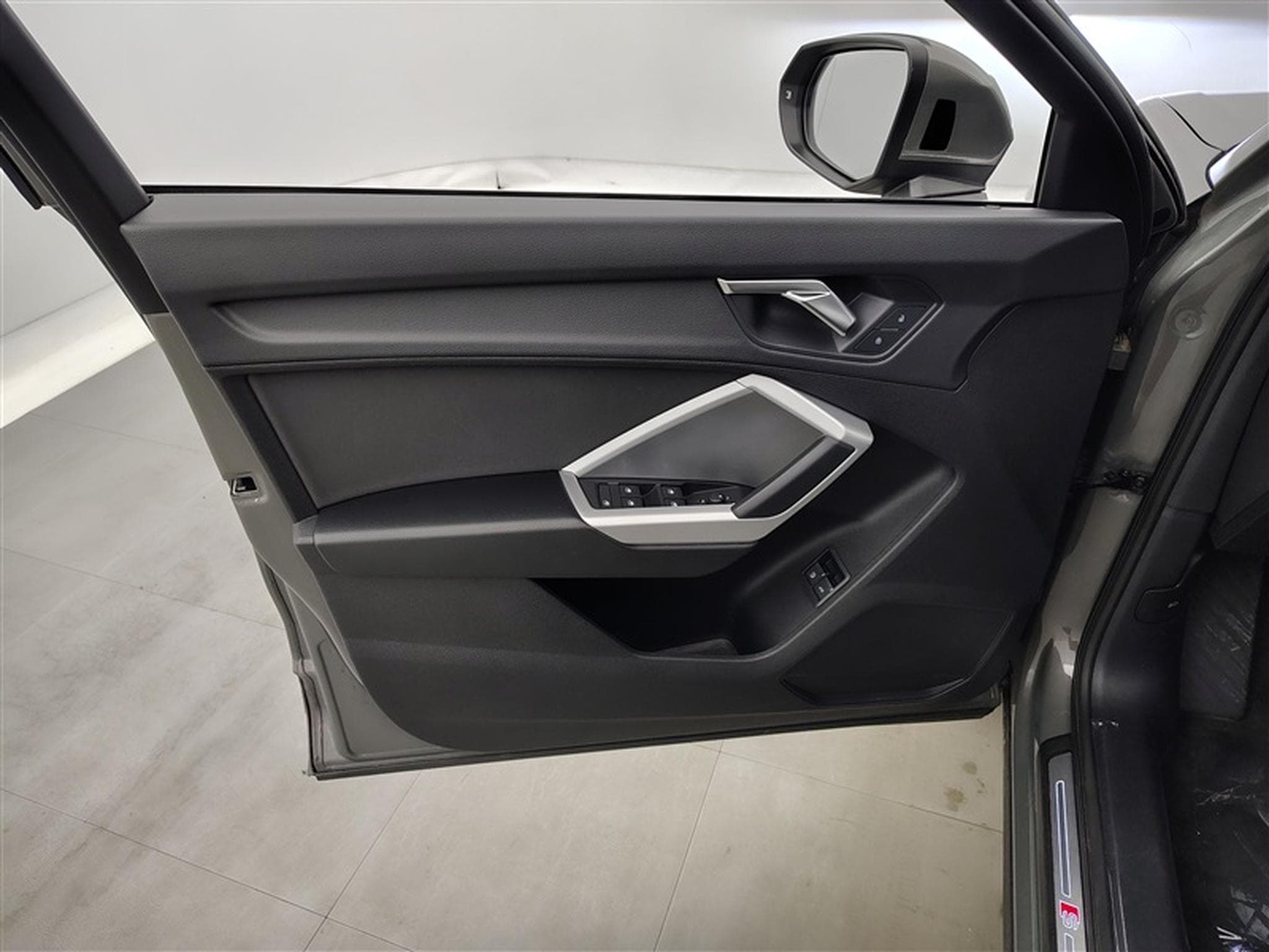 Audi Q3 45 TFSIe PHEV S-LINE S tronic *NAVI/FULL LED/CAM360/JA20* (2023) - Photo 17