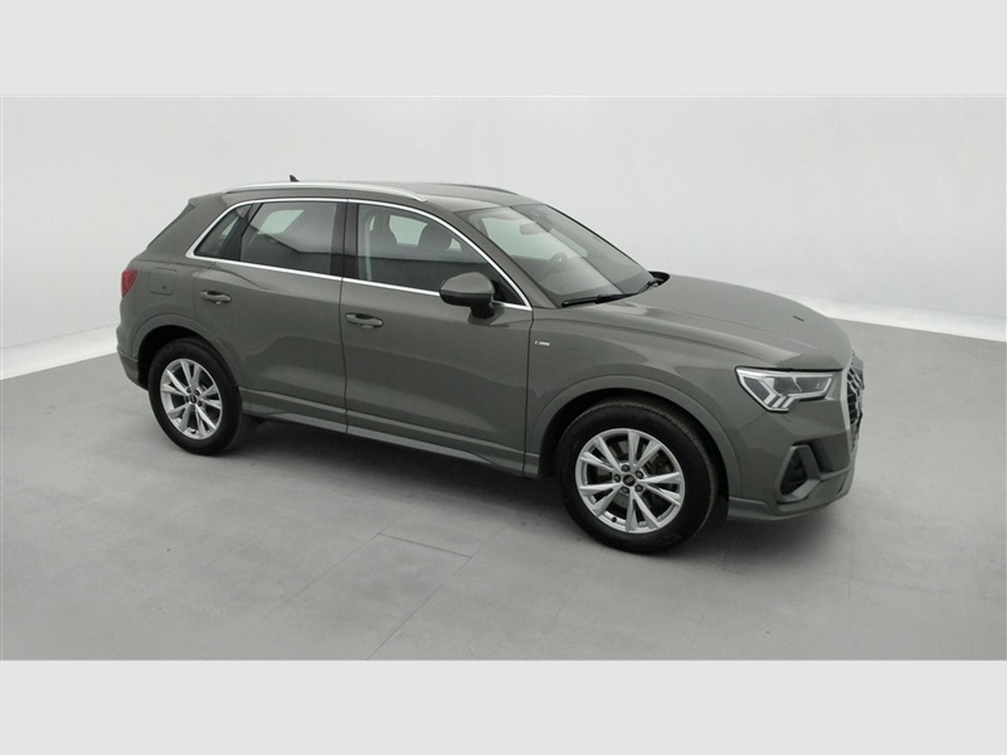 Audi Q3 45 TFSIe PHEV S-LINE S tronic *NAVI/FULL LED/CAM360/JA20* (2023) - Photo 24