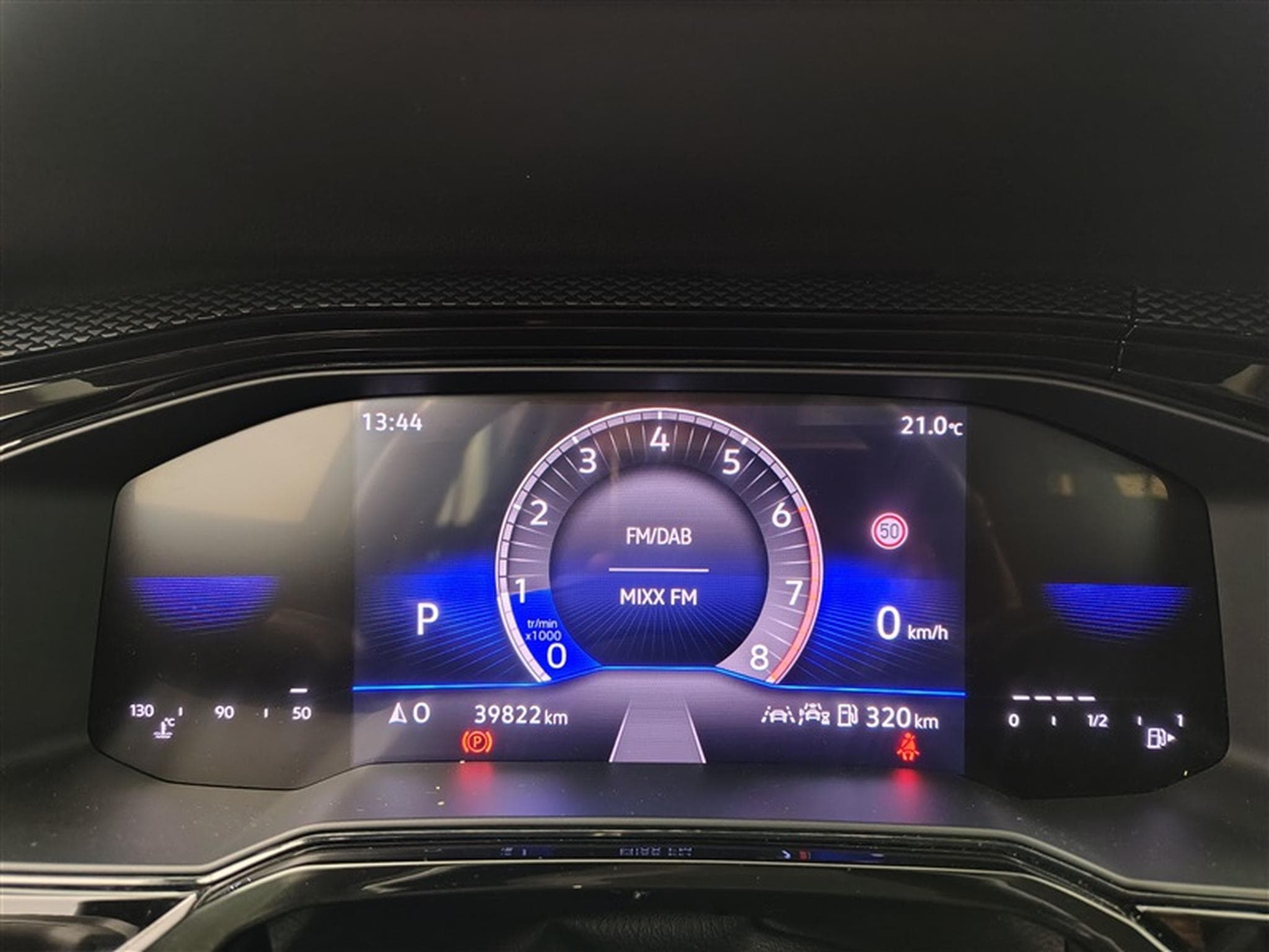 VW Polo 1.0 TSI 95Cv DSG CARPLAY / FULL LED / PDC AV-AR (2024) - Photo 10