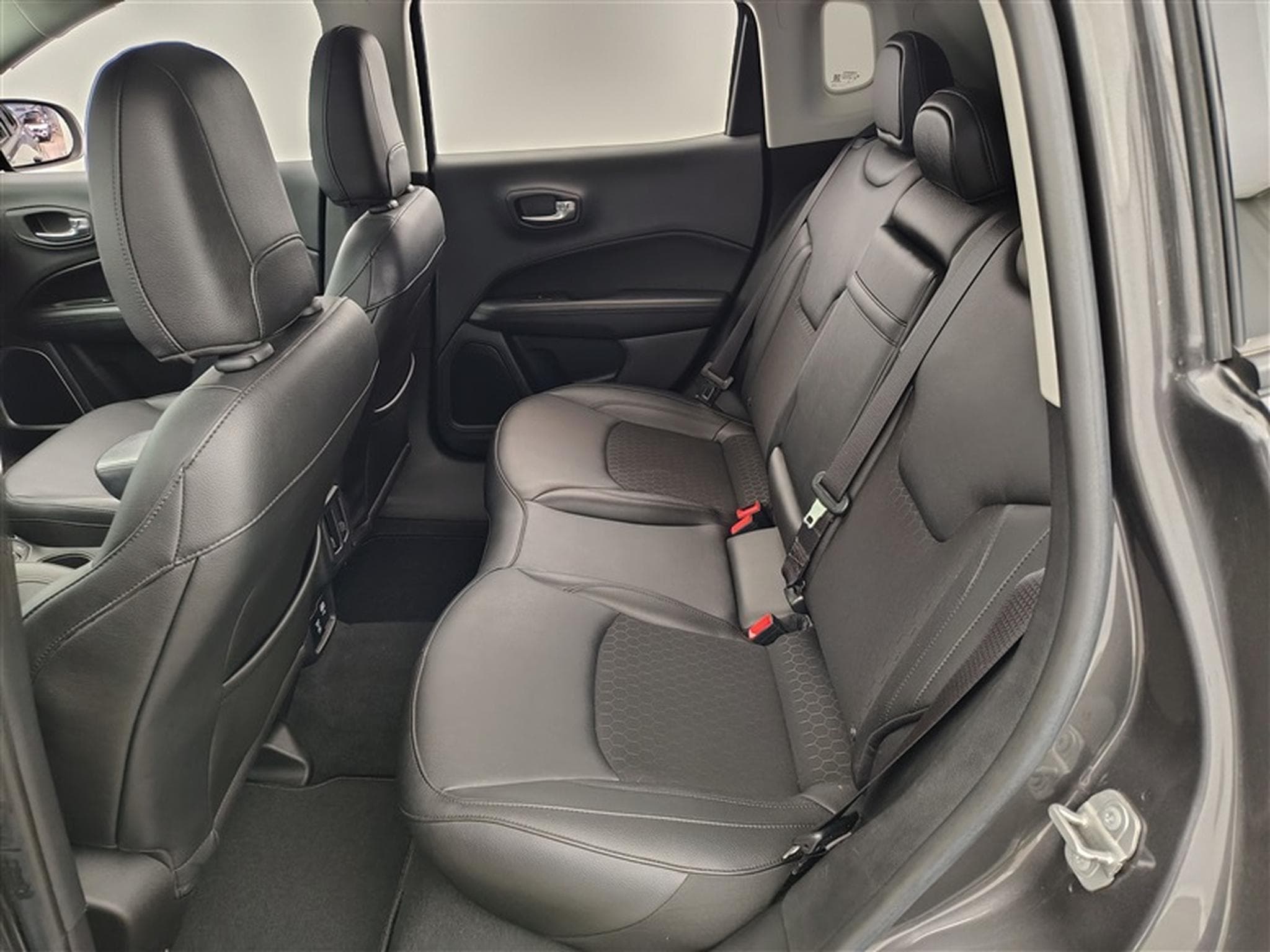 Jeep Compass 1.3 Turbo 150cv DCT Night Eagle NAVI / FULL LED / CAMERA (2021) - Photo 13