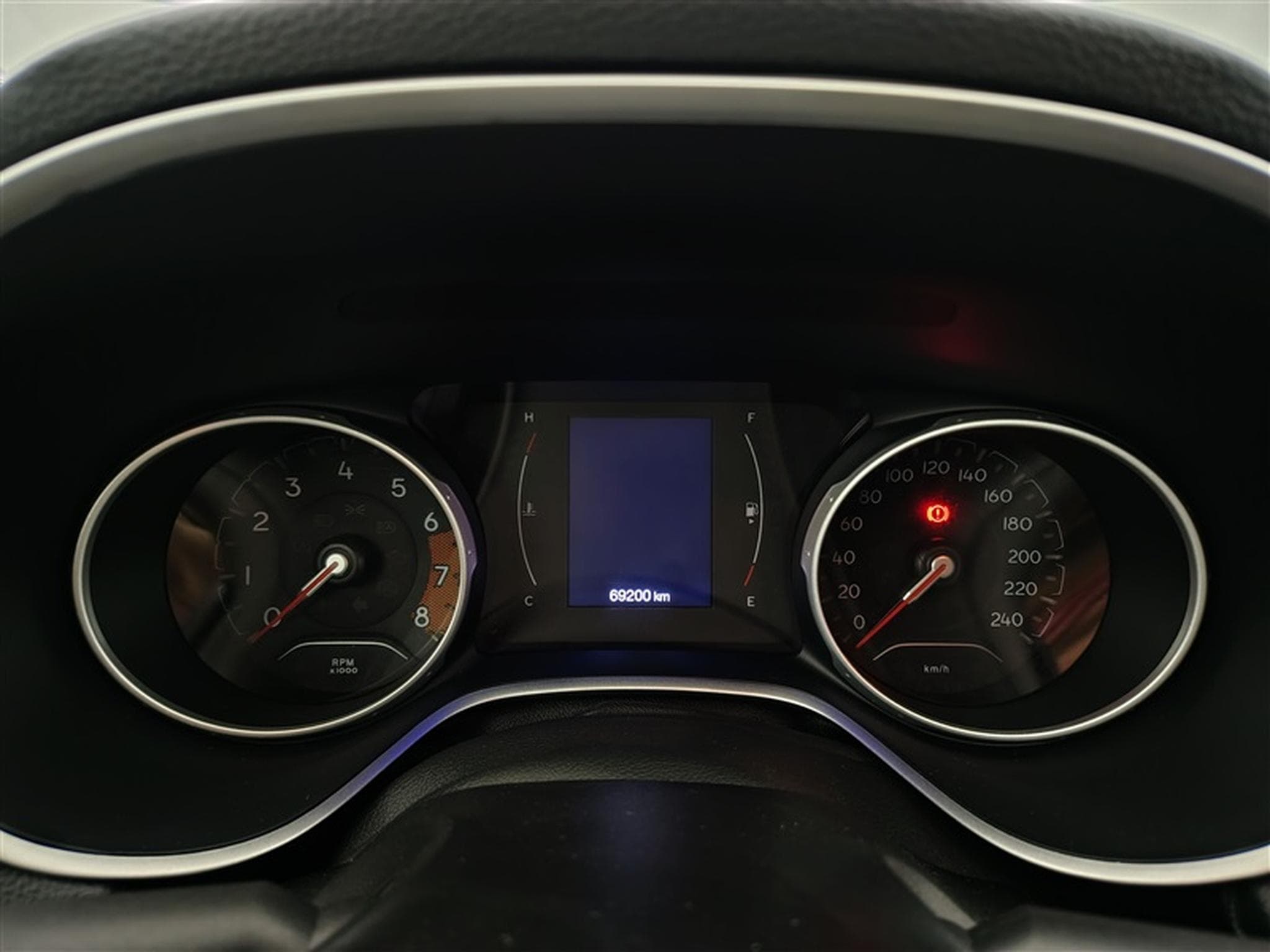 Jeep Compass 1.3 Turbo 150cv DCT Night Eagle NAVI / FULL LED / CAMERA (2021) - Photo 10