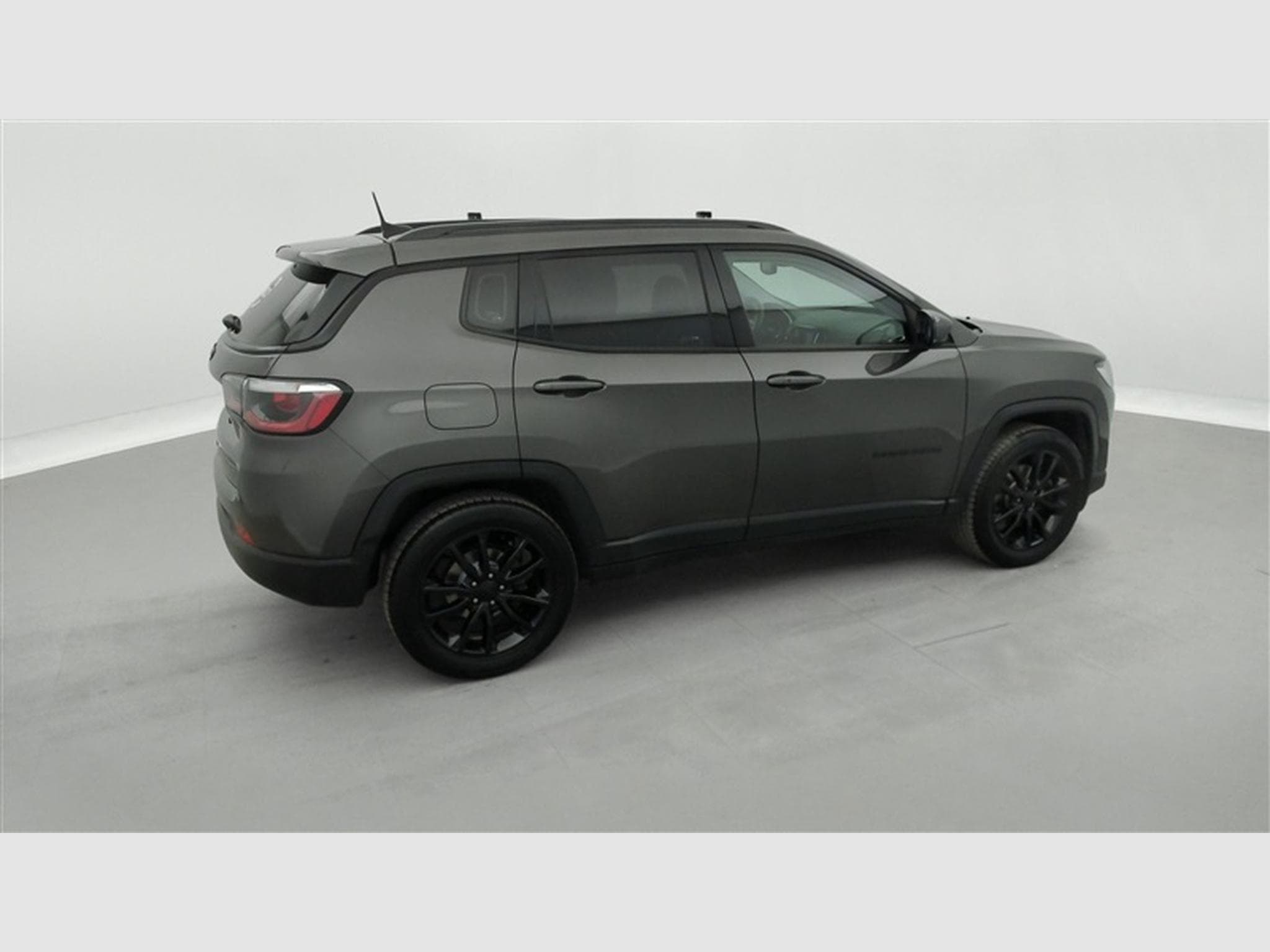 Jeep Compass 1.3 Turbo 150cv DCT Night Eagle NAVI / FULL LED / CAMERA (2021) - Photo 25