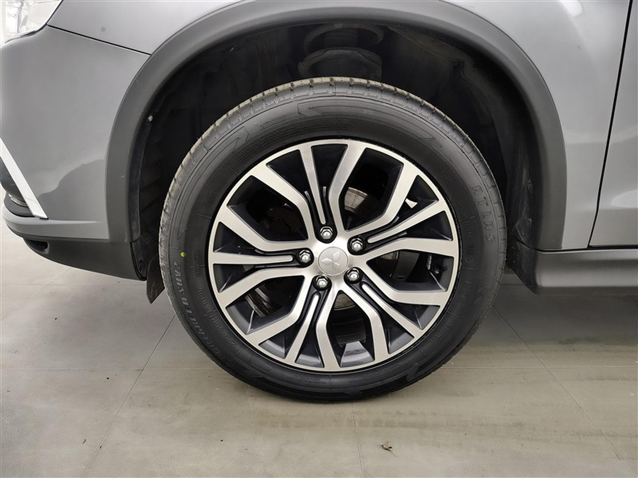 Mitsubishi ASX 1.6i 2WD Intense (EU6d-TEMP) (2019) - Photo 6