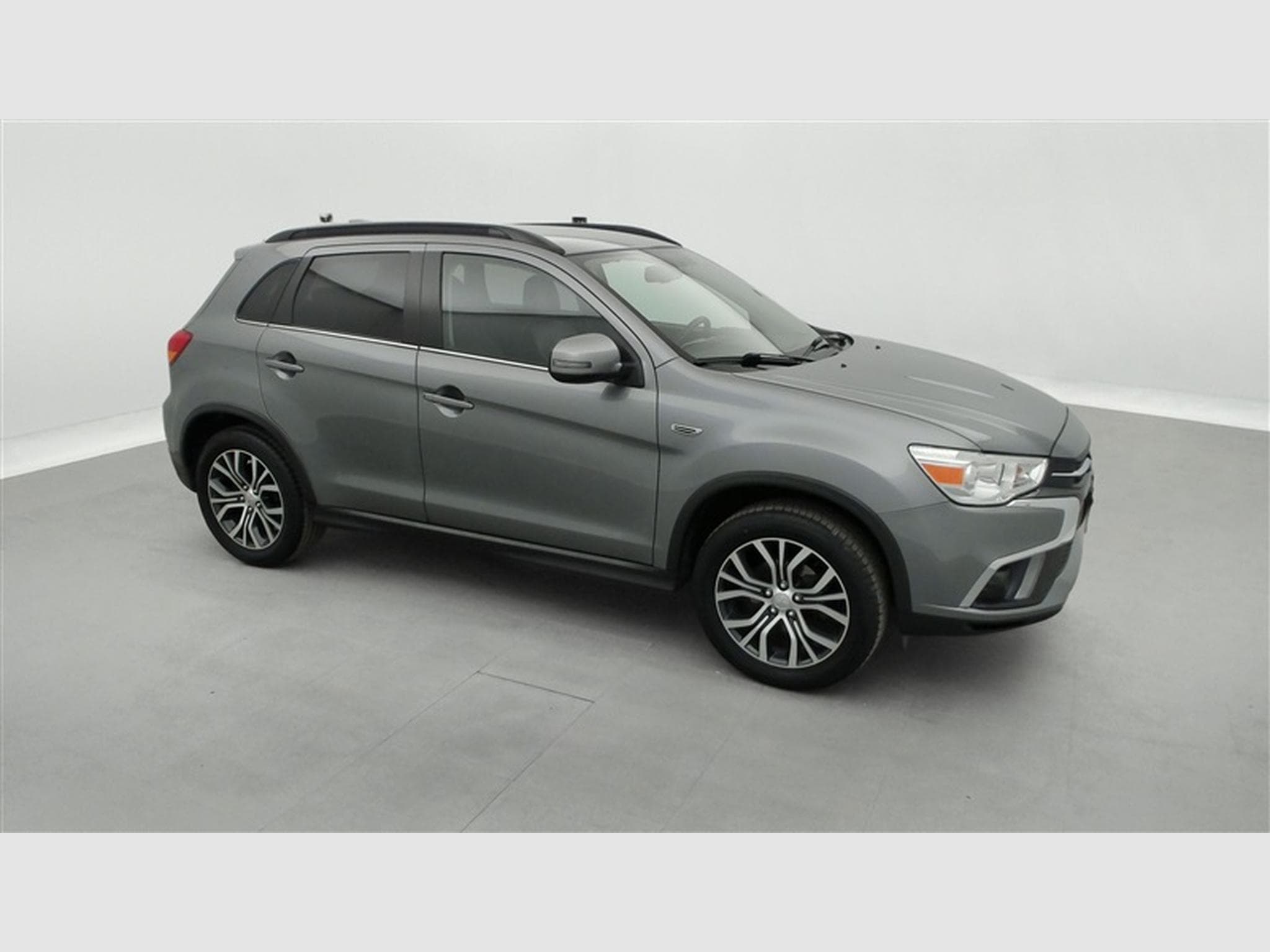 Mitsubishi ASX 1.6i 2WD Intense (EU6d-TEMP) (2019) - Photo 23
