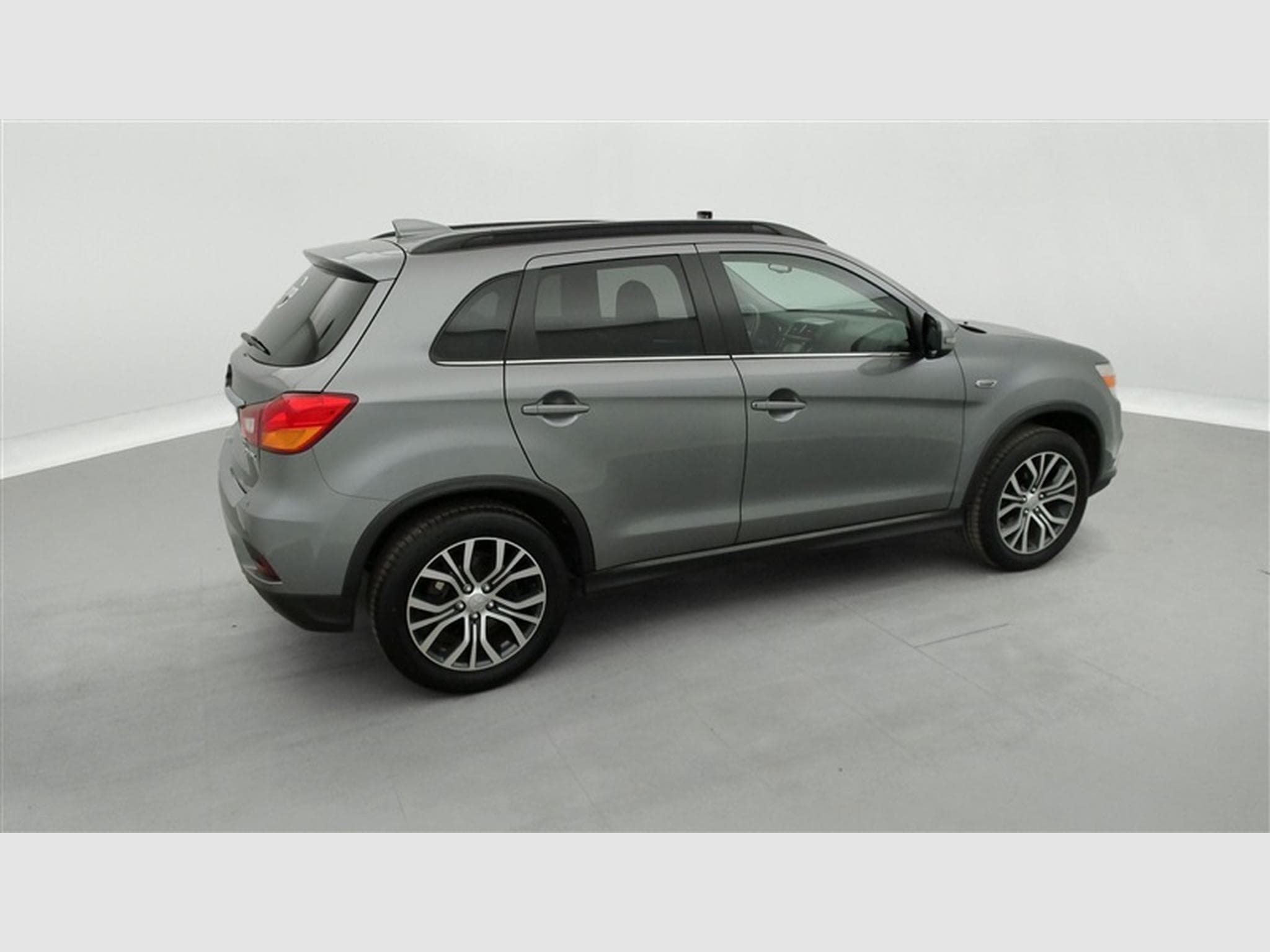 Mitsubishi ASX 1.6i 2WD Intense (EU6d-TEMP) (2019) - Photo 25