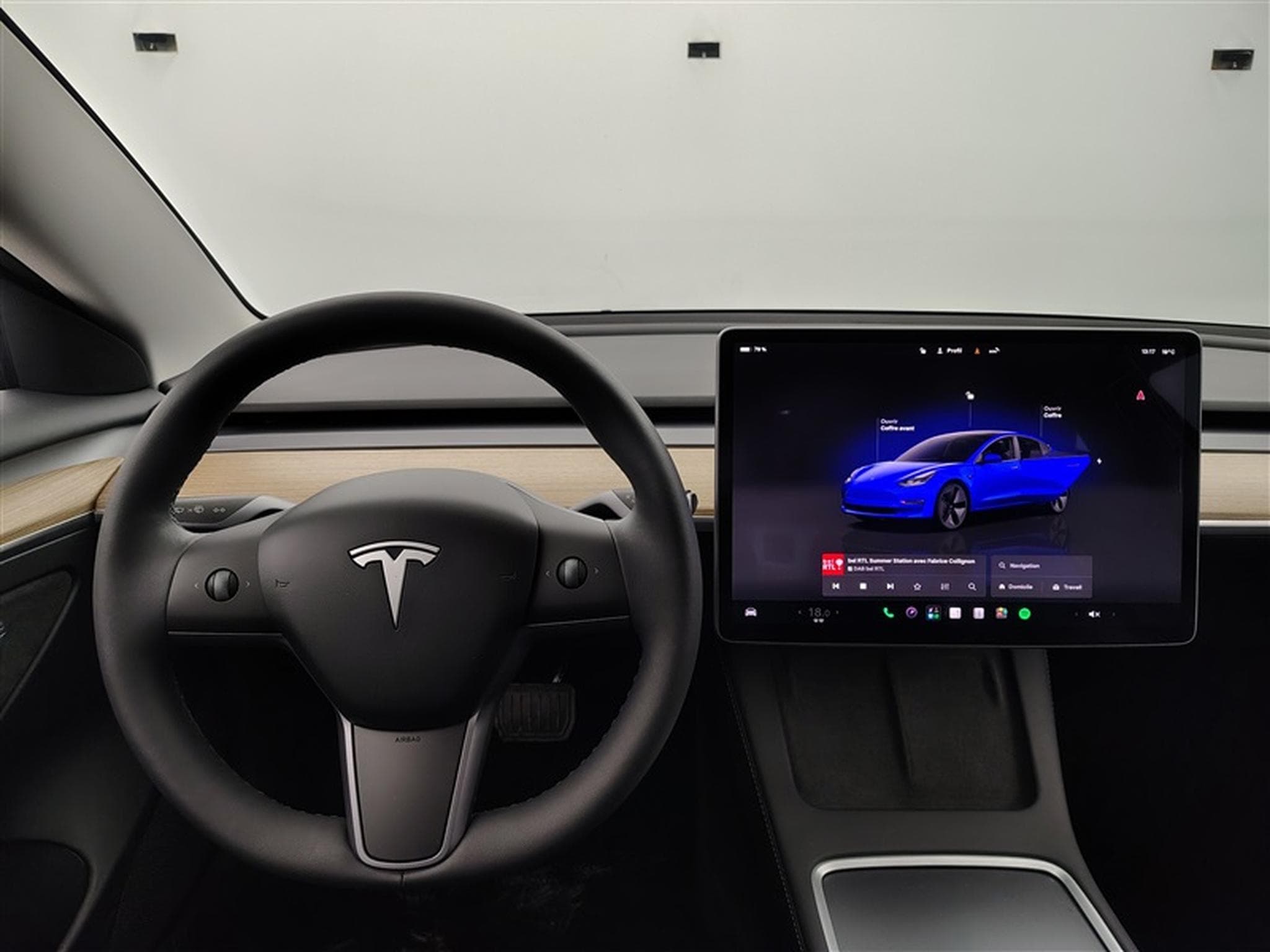 Tesla Model 3 60 kWh Standard Plus CUIR/NAVI/PANO/FULL LED/CAMERA (2023) - Photo 9